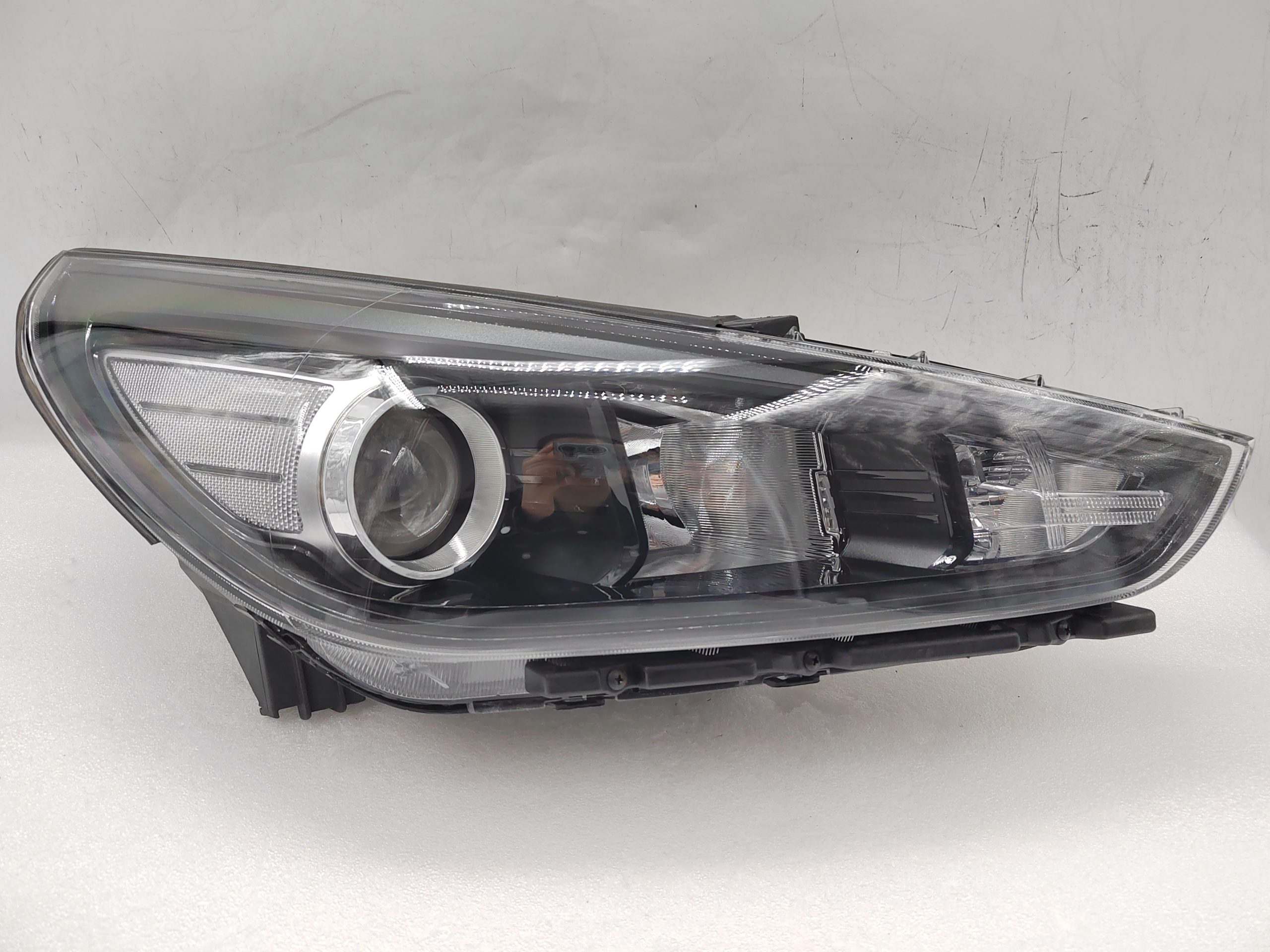 HYUNDAI I30 GO 2017-2019 HALOGEN R.H.S HEADLIGHT ASSEMBLY