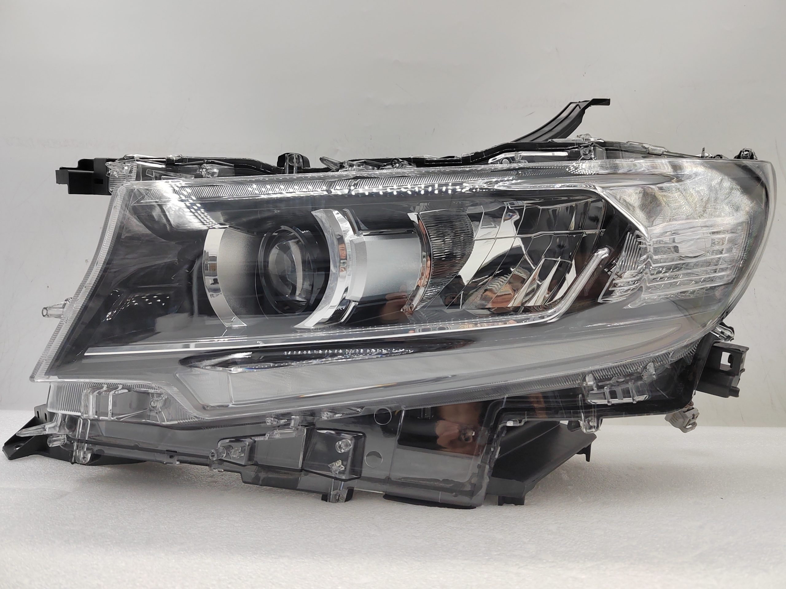 TOYOTA LANDCRUISER PRADO 150 GDJ150R 2018-2022 LED L.H.S HEADLIGHT ASSEMBLY