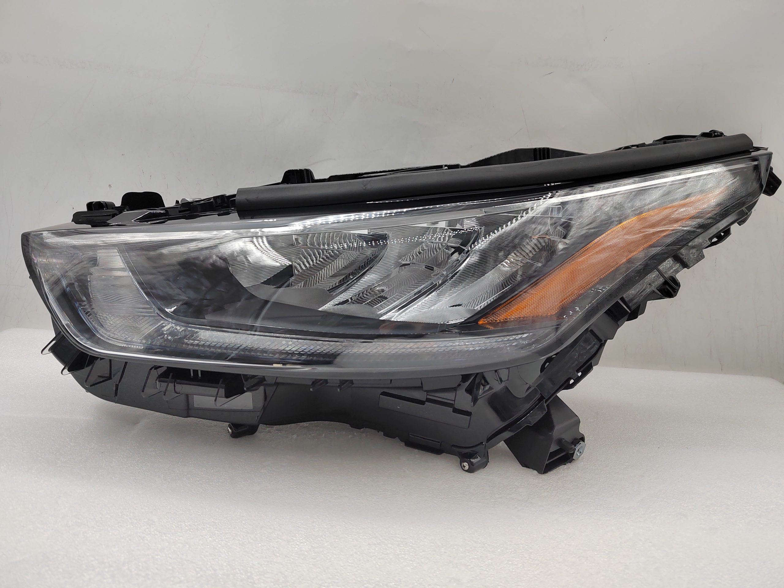 TOYOTA KLUGER 2020-2023 LED L.H.S HEADLIGHT ASSEMBLY