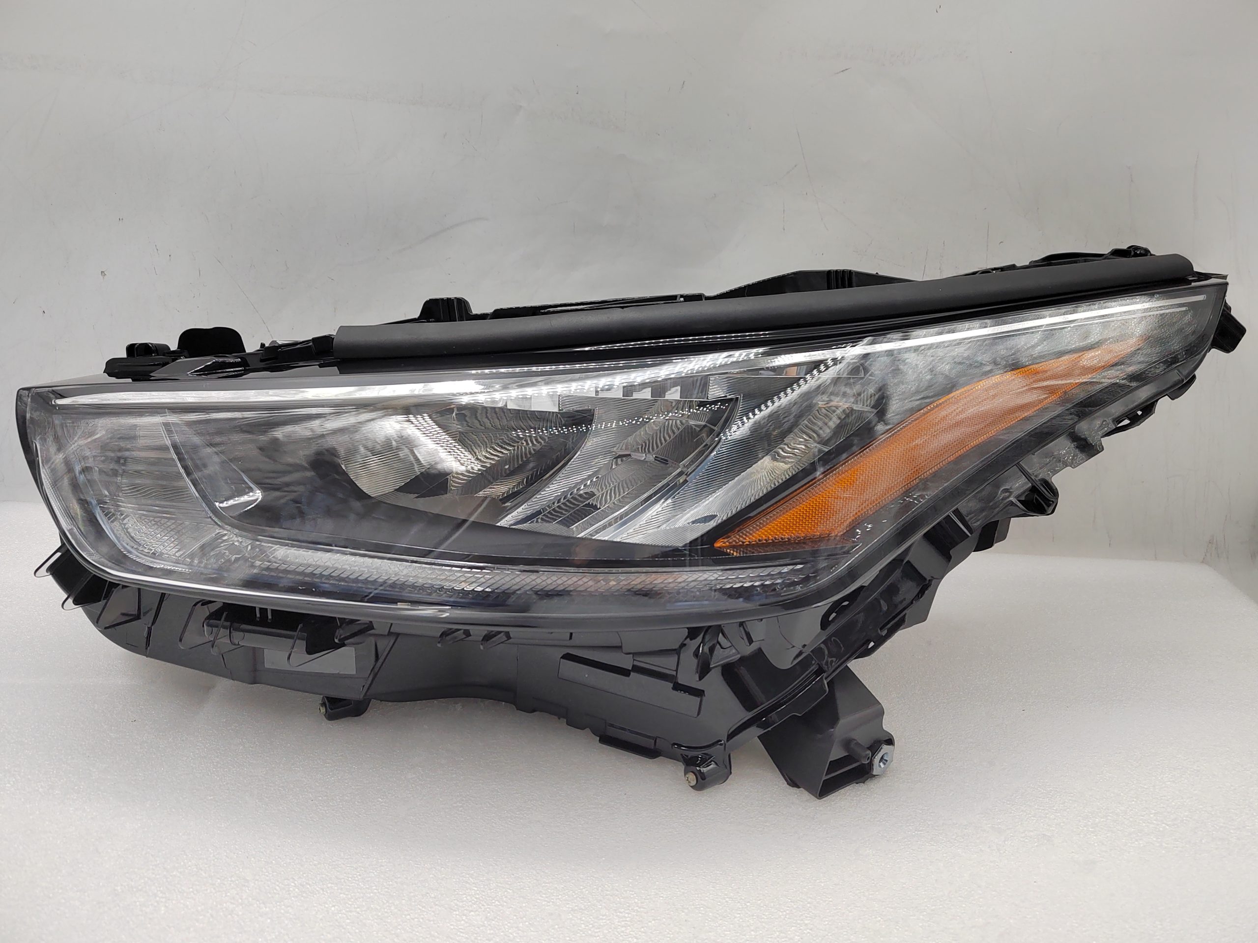 TOYOTA KLUGER 2020-2023 LED L.H.S HEADLIGHT ASSEMBLY