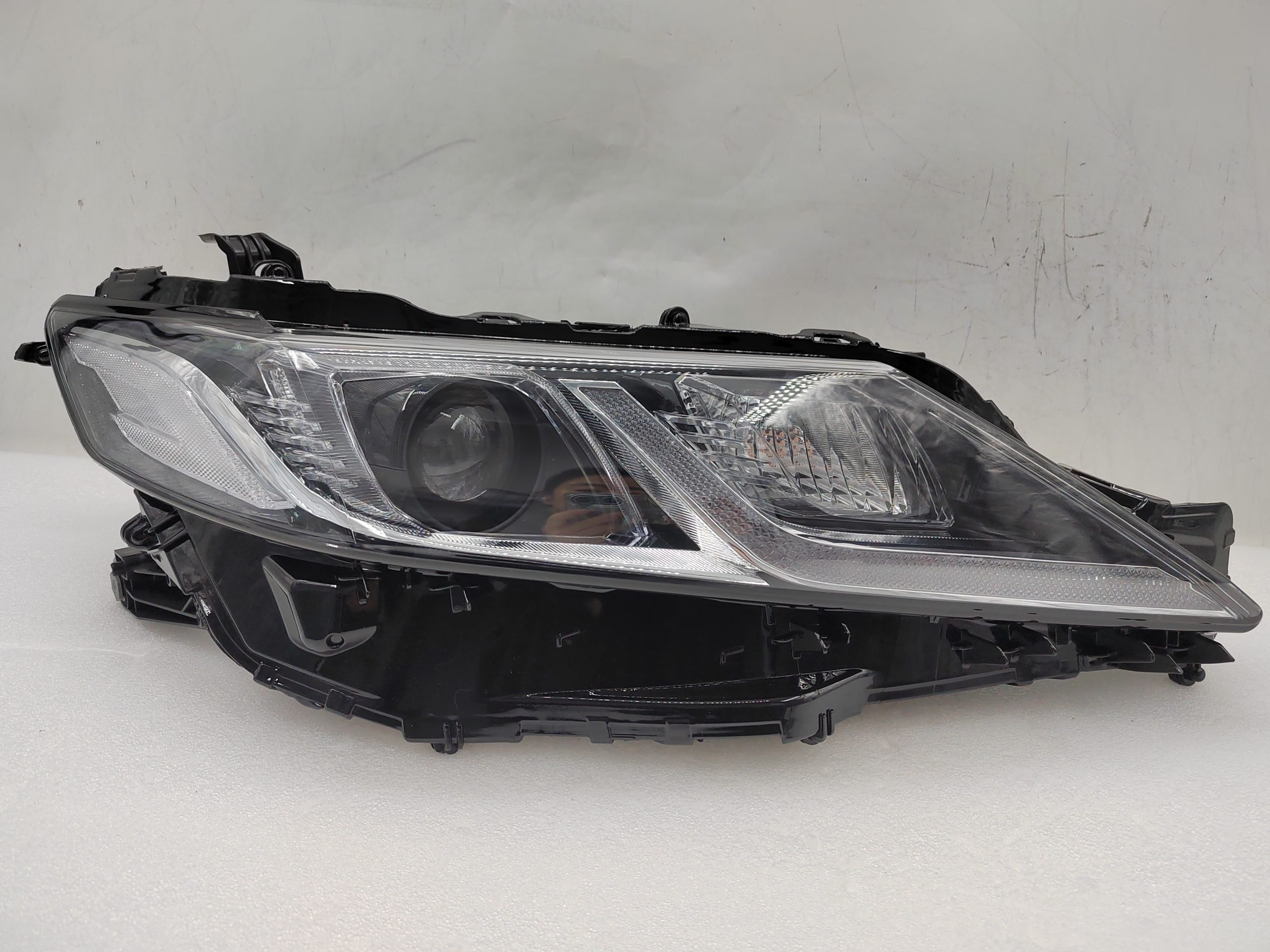 TOYOTA CAMRY II ACV70 2018-2022 LED R.H.S HEADLIGHT ASSEMBLY