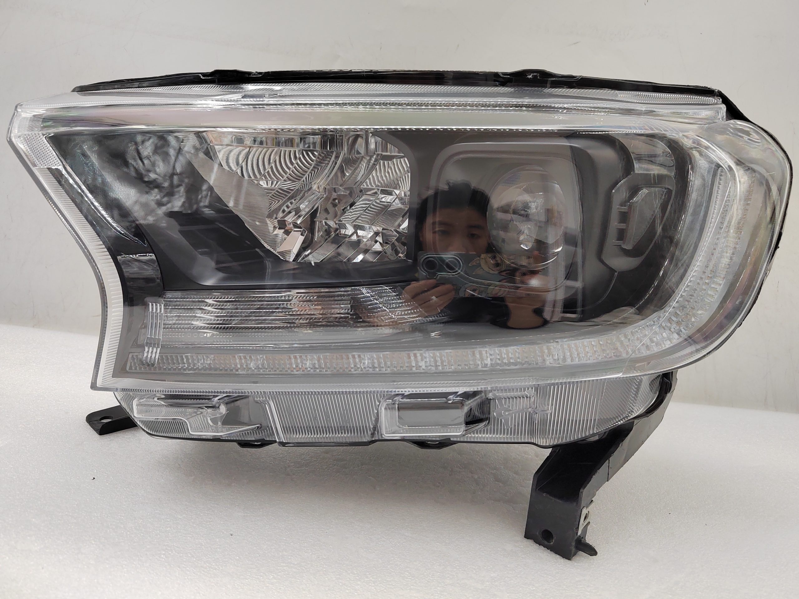 FORD EVEREST RANGER 2020-2021 LED L.H.S HEADLIGHT ASSEMBLY