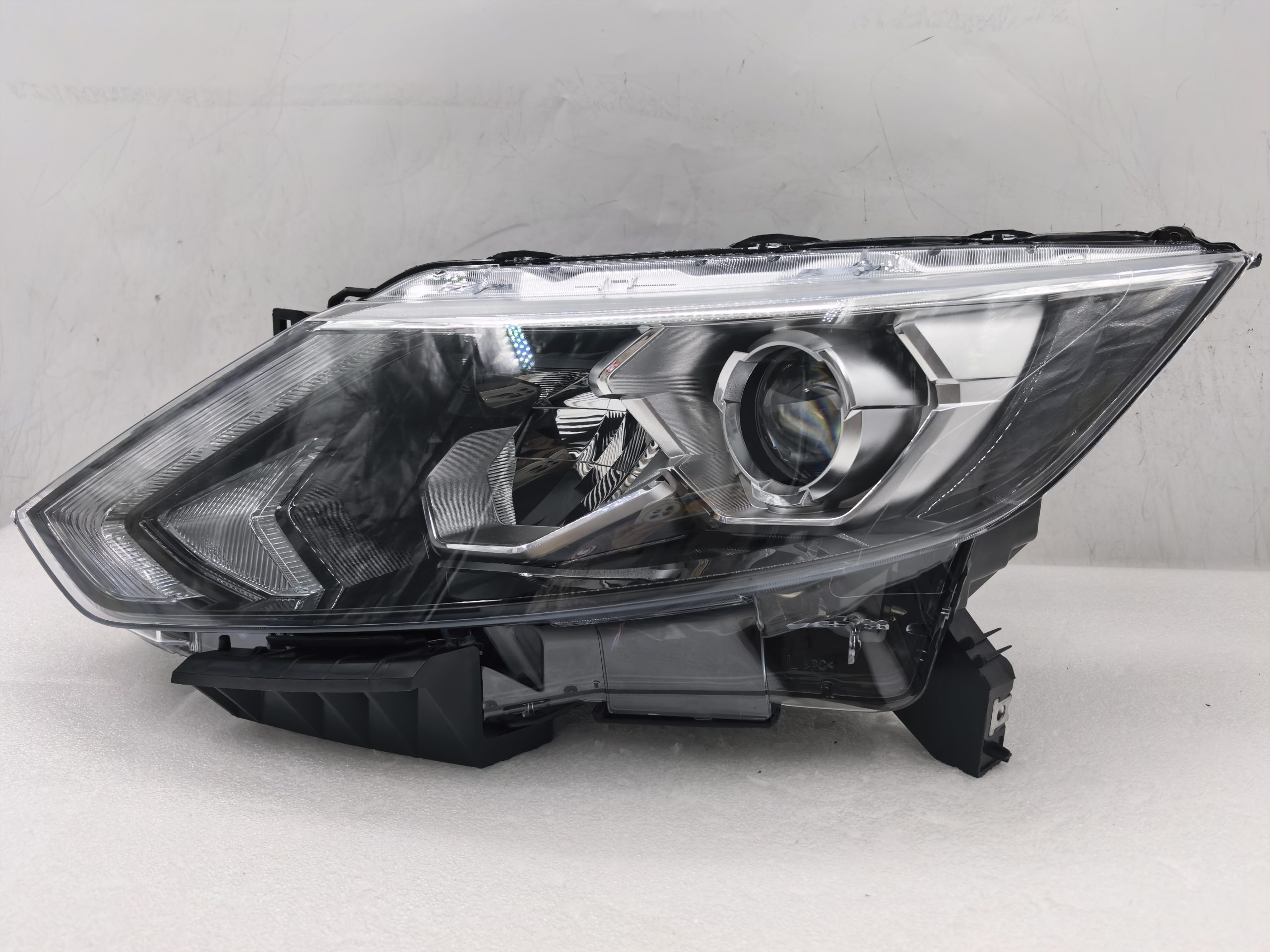 NISSAN QASHQAI J11 2014-2016 LED L.H.S HEADLIGHT ASSEMBLY