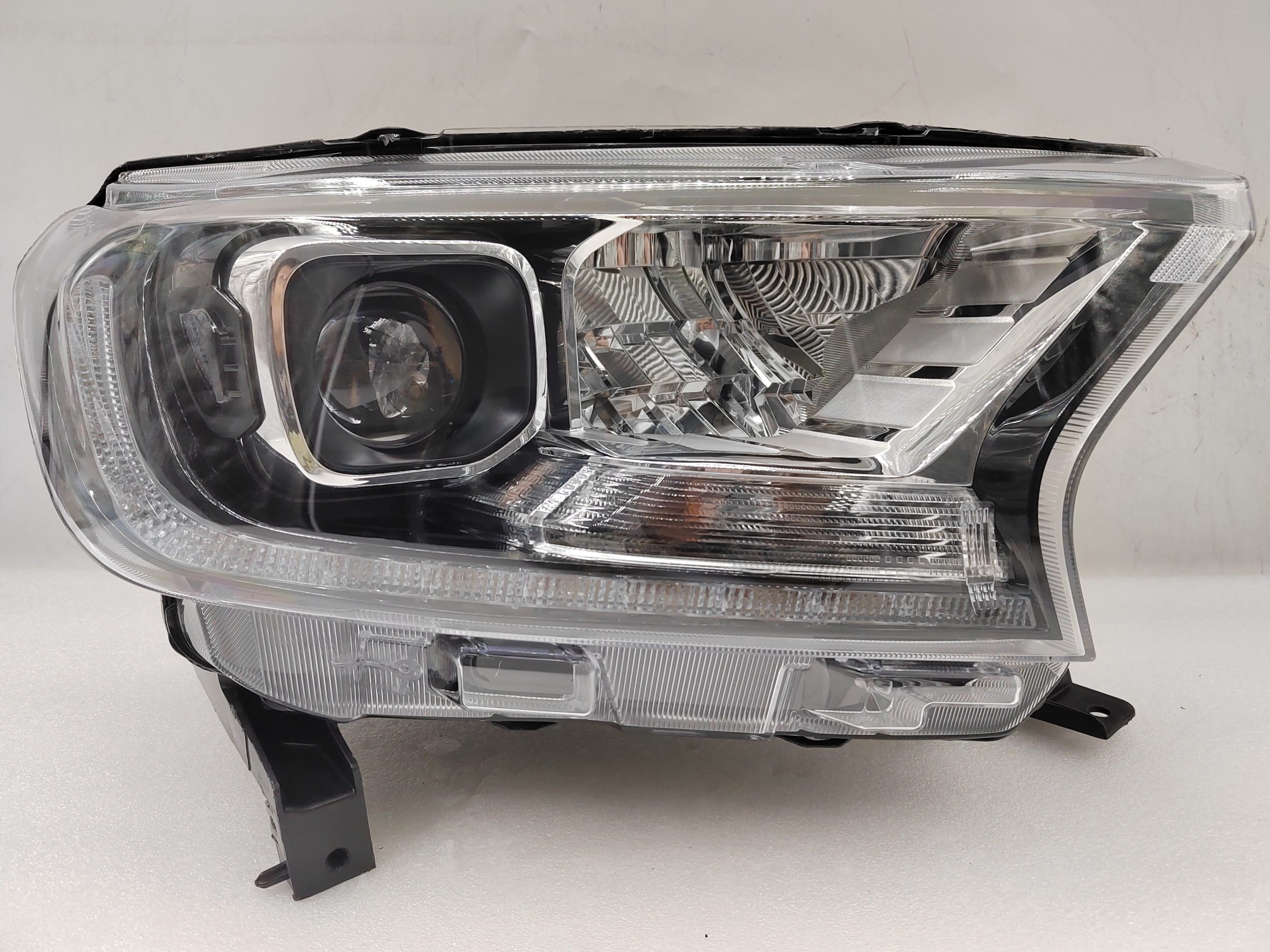 FORD EVEREST RANGER 2020-2021 LED R.H.S HEADLIGHT ASSEMBLY