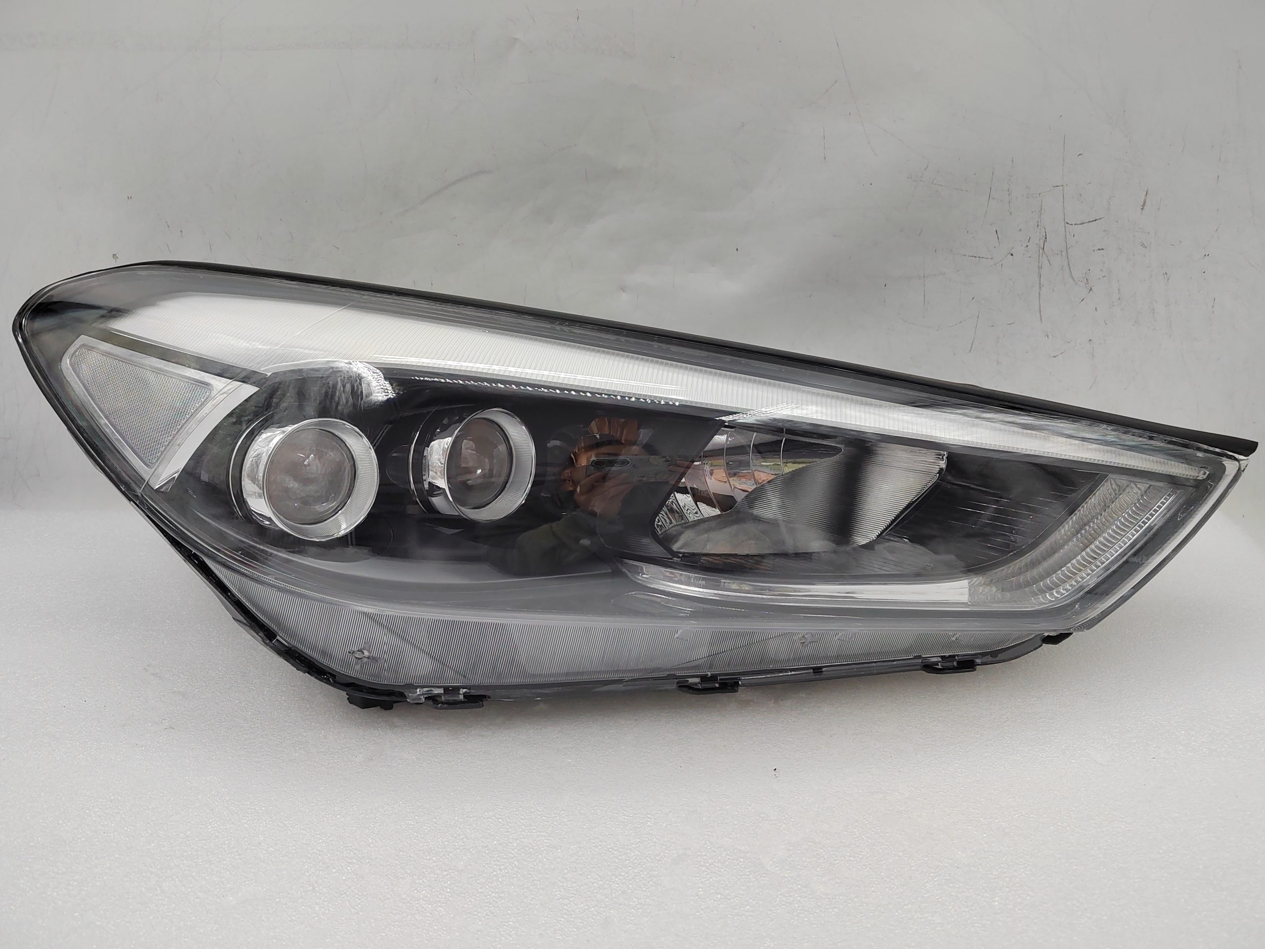 HYUNDAI TUCSON XG 2015-2017 HALOGEN R.H.S HEADLIGHT ASSEMBLY