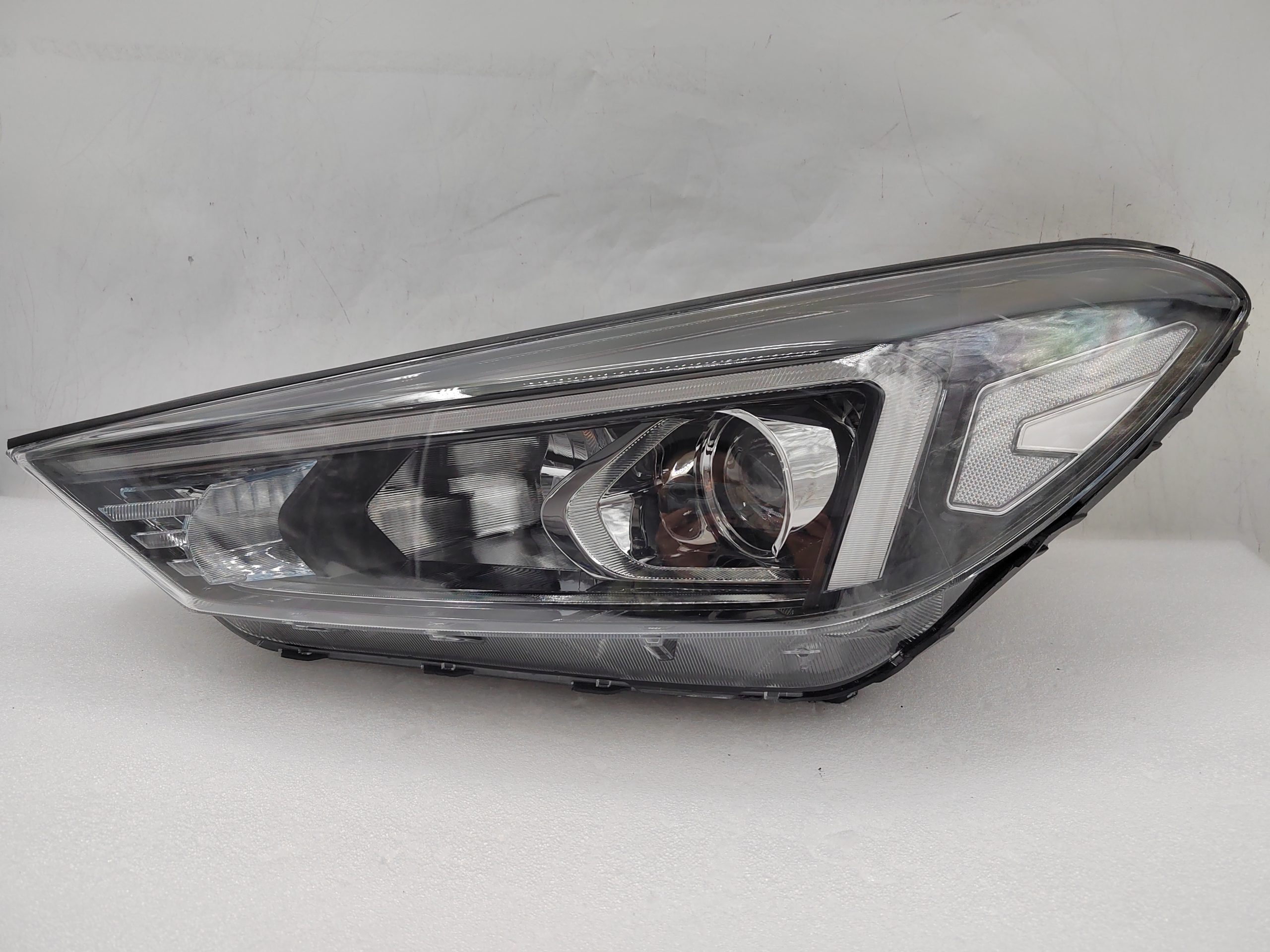 HYUNDAI TUCSON III 2018-2020 HALOGEN L.H.S HEADLIGHT ASSEMBLY