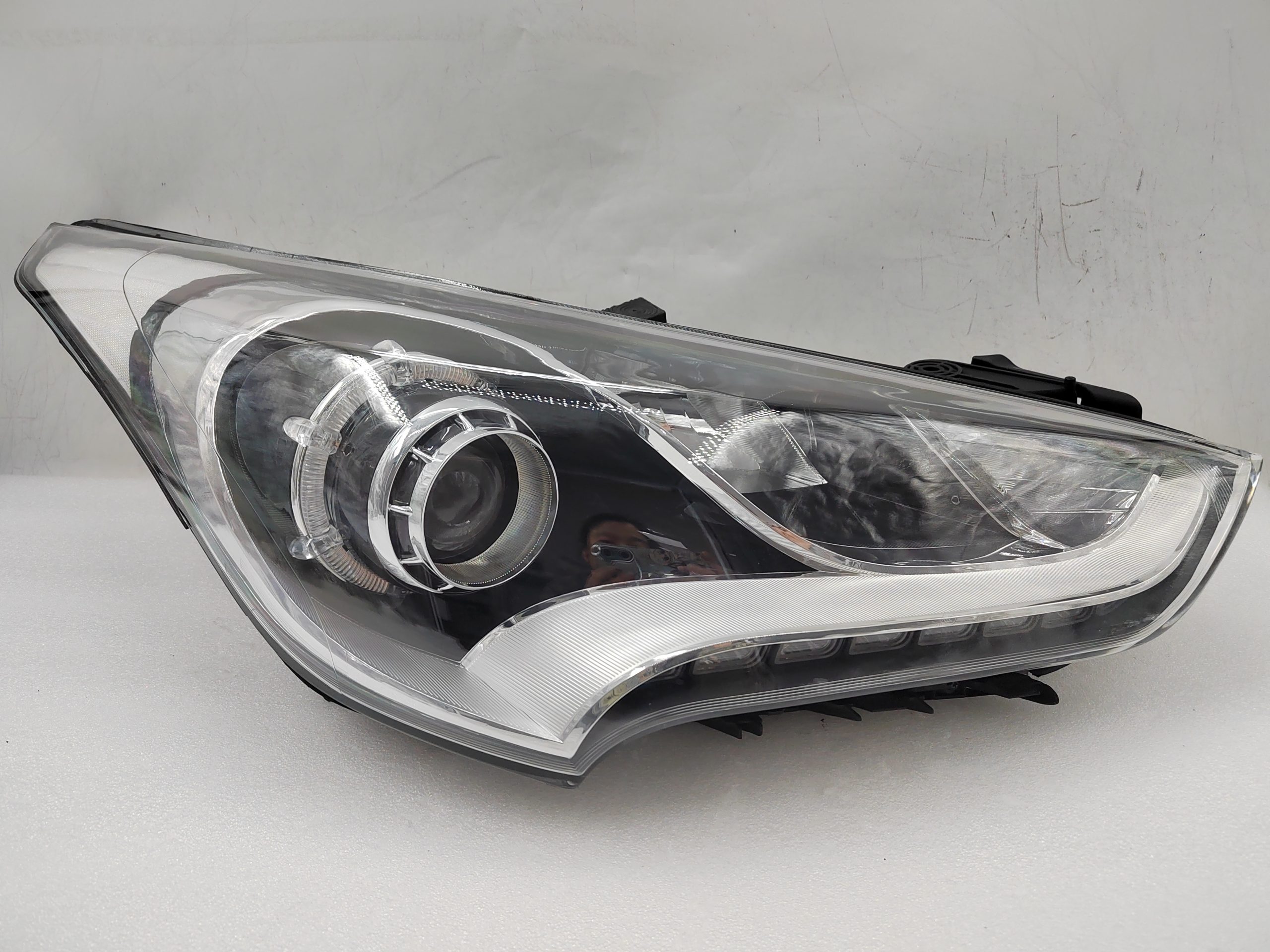 HYUNDAI VELOSTER 2011-2017 HALOGEN R.H.S HEADLIGHT ASSEMBLY