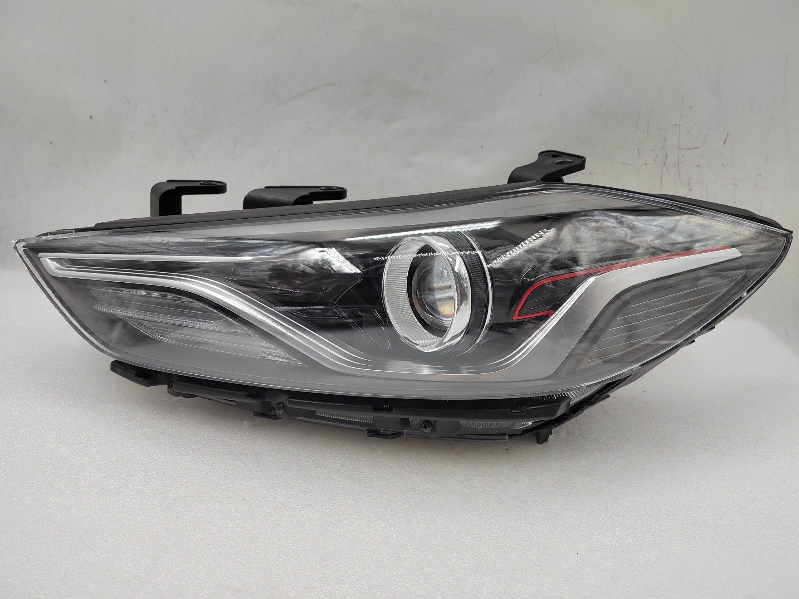 HYUNDAI ELANTRA AD 2017-2018 XENON L.H.S HEADLIGHT ASSEMBLY