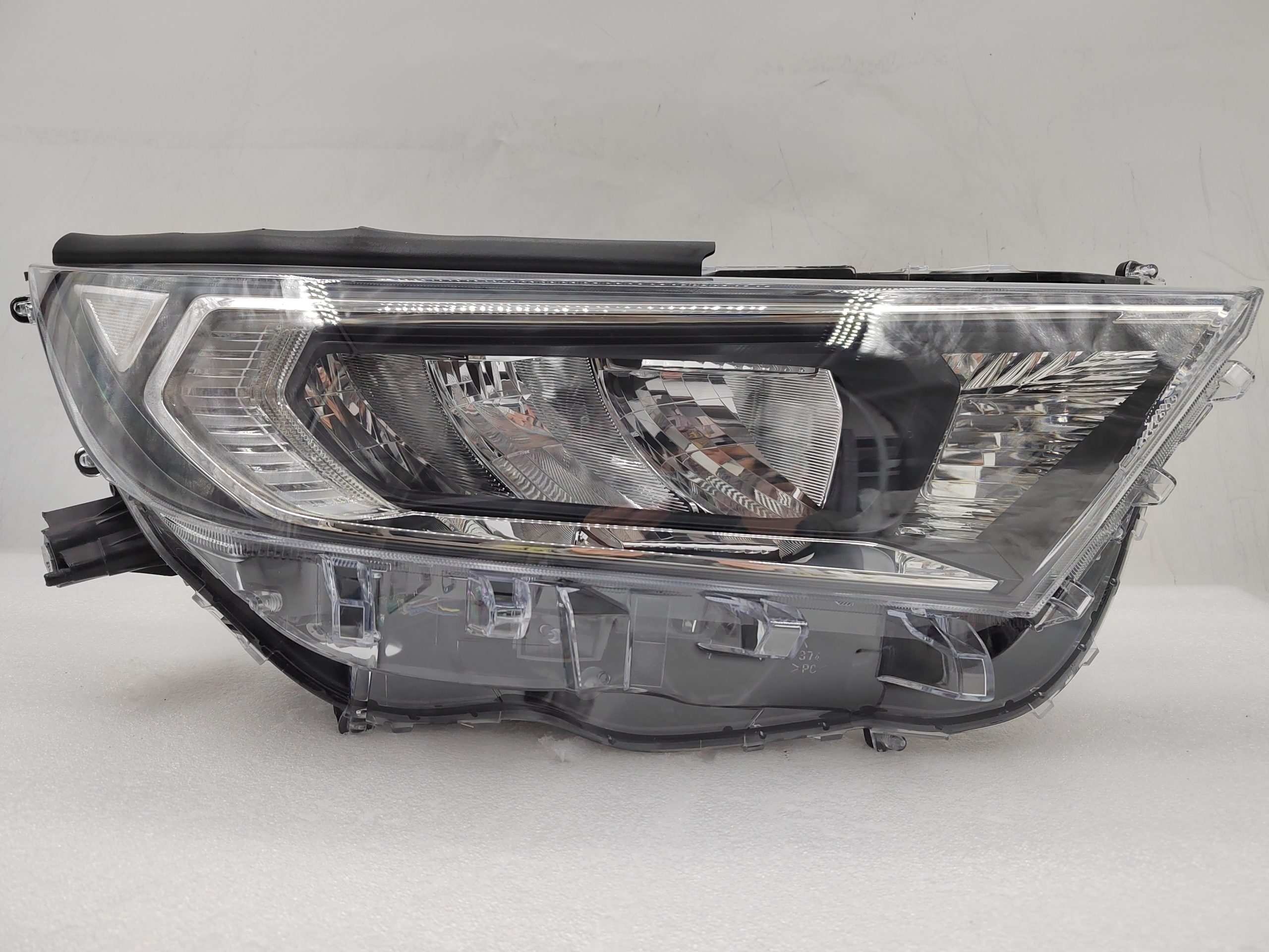 TOYOTA RAV4 V XA50 2019-2021 LED R.H.S HEADLIGHT ASSEMBLY