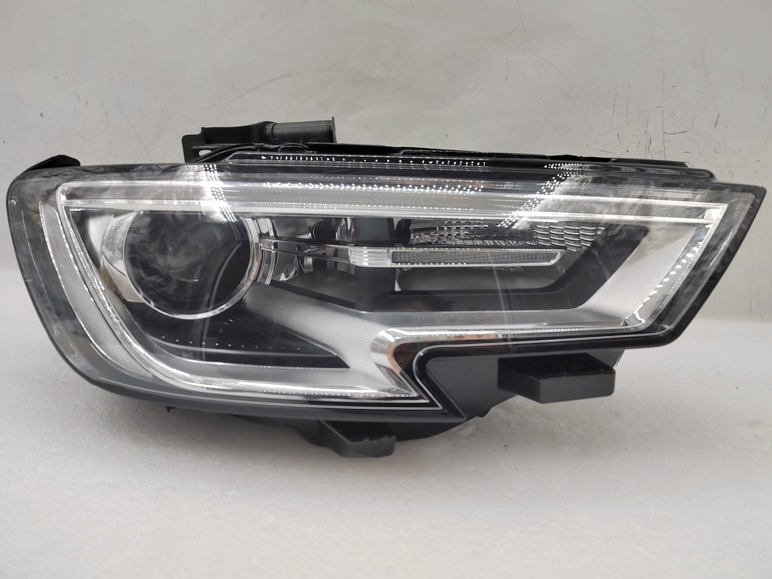 AUDI A3 RS3 8V 2016-2019 XENON R.H.S HEADLIGHT ASSEMBLY