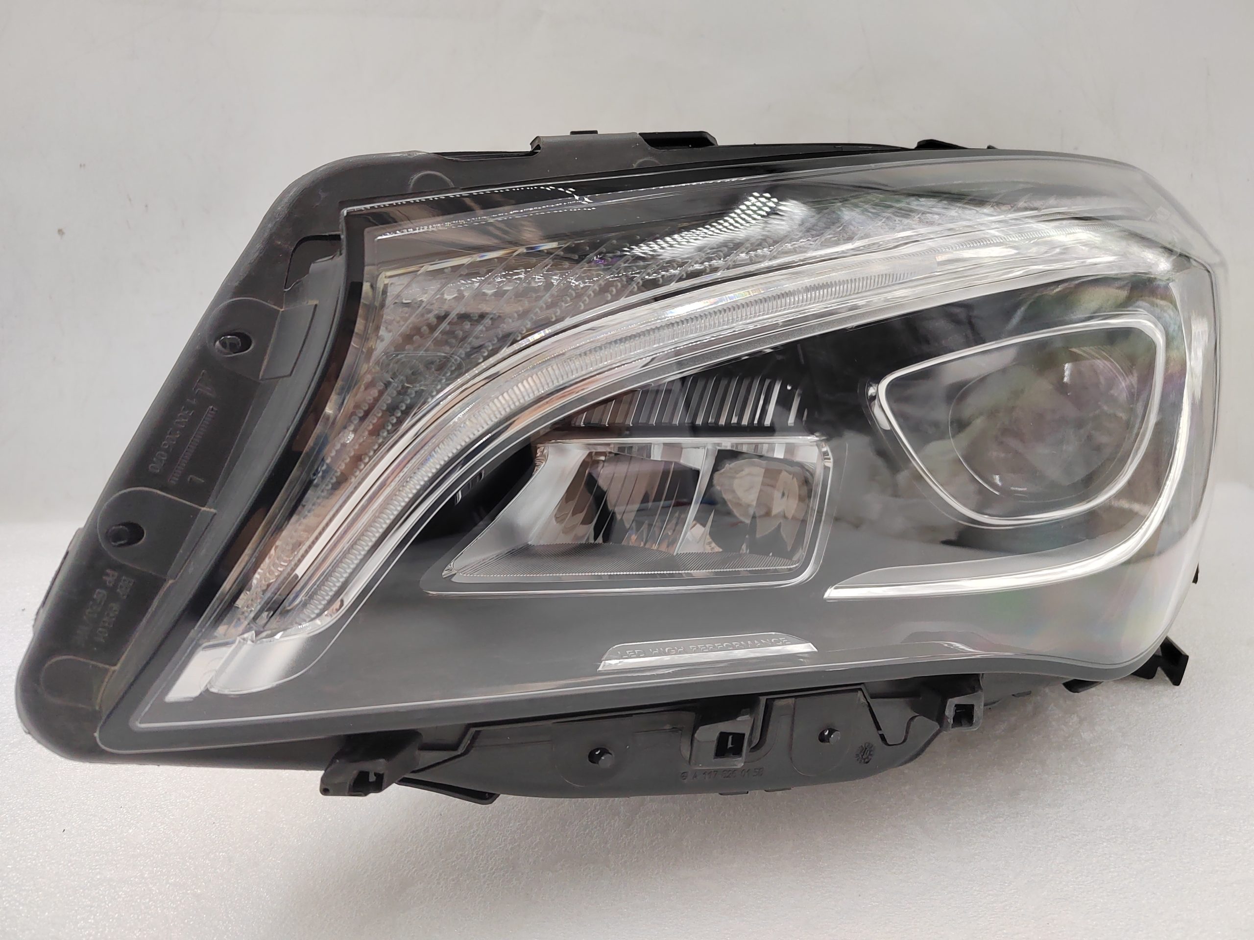 MERCEDES-BENZ CLA-CLASS W117 CLA250 2016-2019 LED L.H.S HEADLIGHT ASSEMBLY