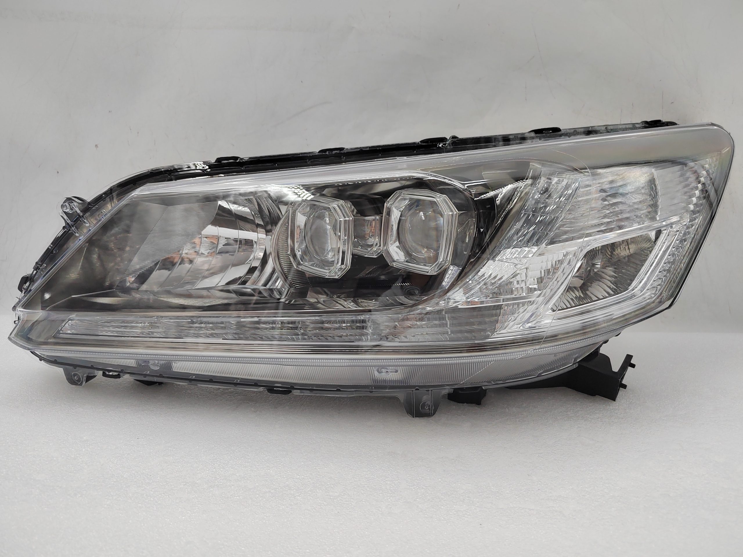 HONDA ACCORD HYBRID CR6 2013-2015 LED L.H.S HEADLIGHT ASSEMBLY