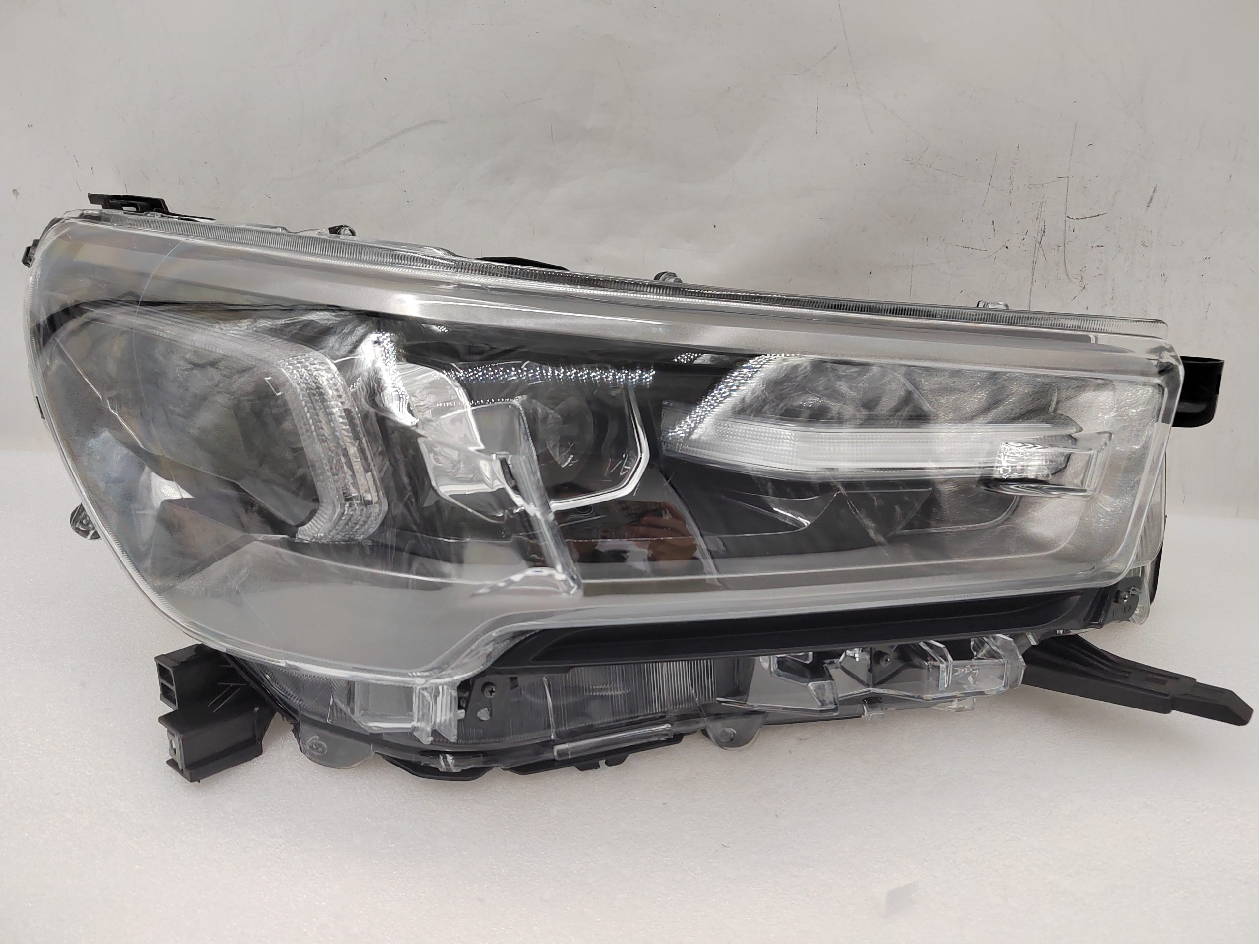 TOYOTA HILUX REVO 2020-2023 LED R.H.S HEADLIGHT ASSEMBLY