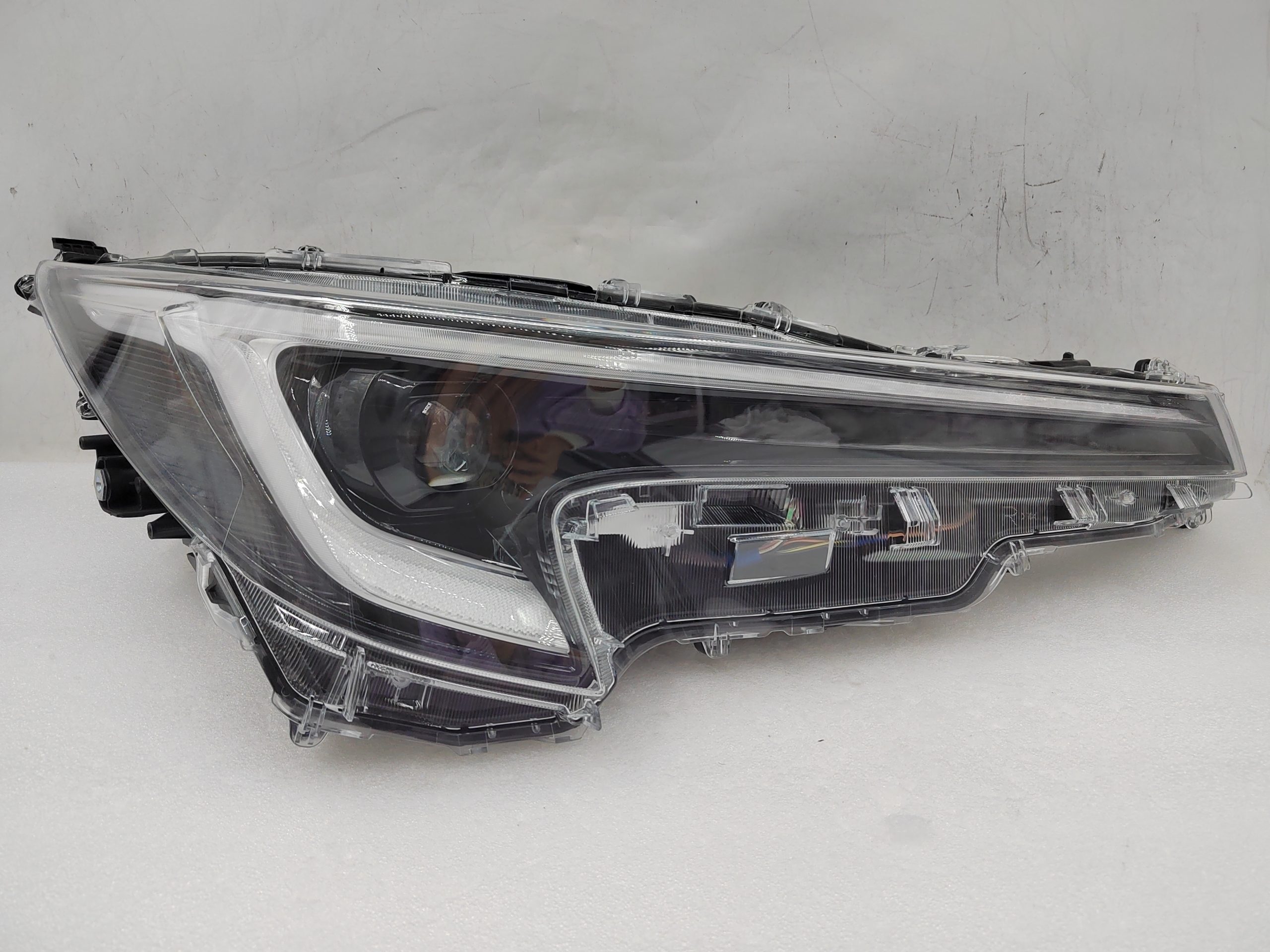TOYOTA COROLLA 2022-2024 LED R.H.S HEADLIGHT ASSEMBLY