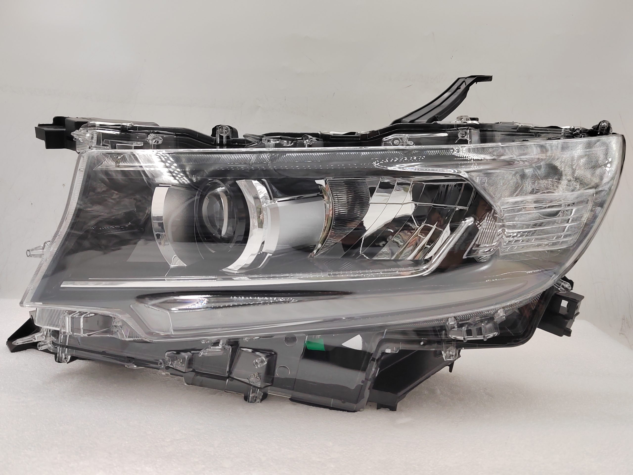 TOYOTA LANDCRUISER PRADO 150 GDJ150R 2018-2022 LED L.H.S HEADLIGHT ASSEMBLY