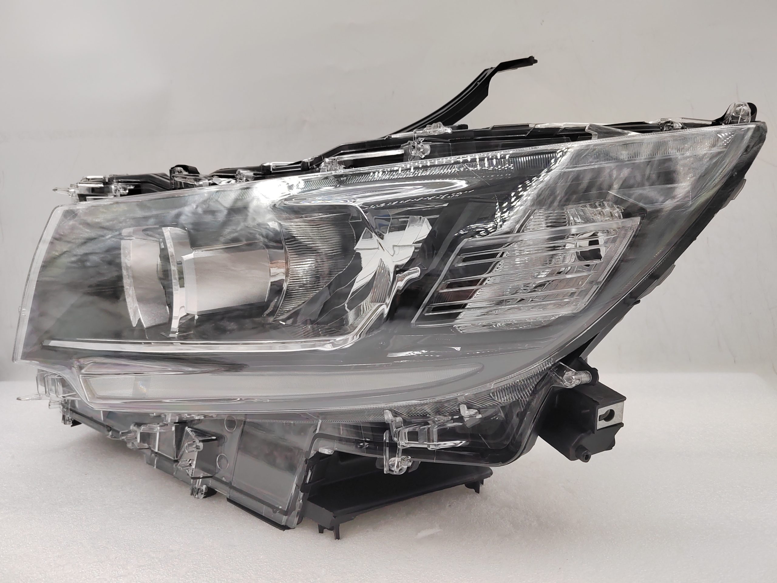 TOYOTA LANDCRUISER PRADO 150 GDJ150R 2018-2022 LED L.H.S HEADLIGHT ASSEMBLY