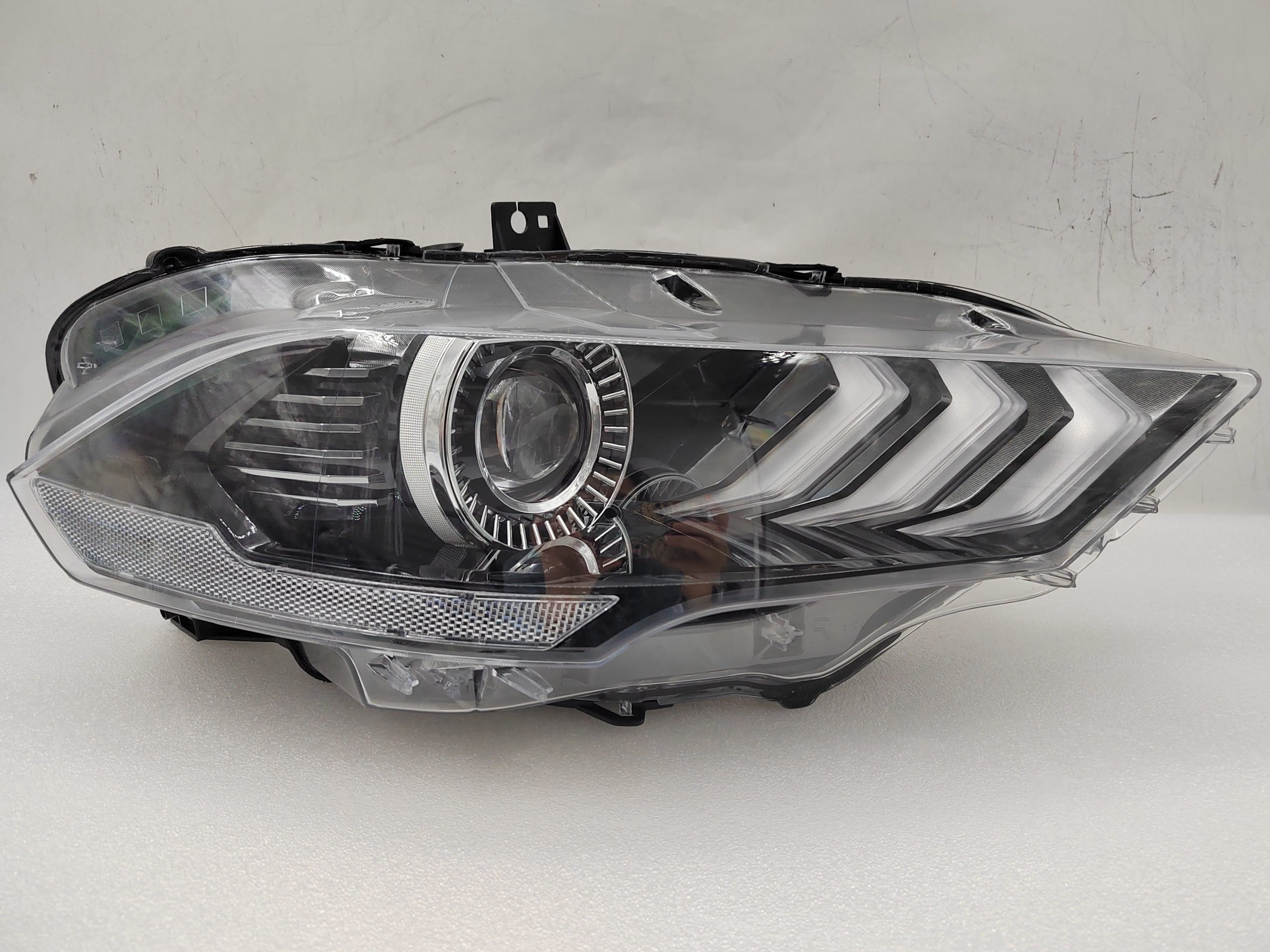 FORD MUSTANG 2018-2021 LED R.H.S HEADLIGHT ASSEMBLY