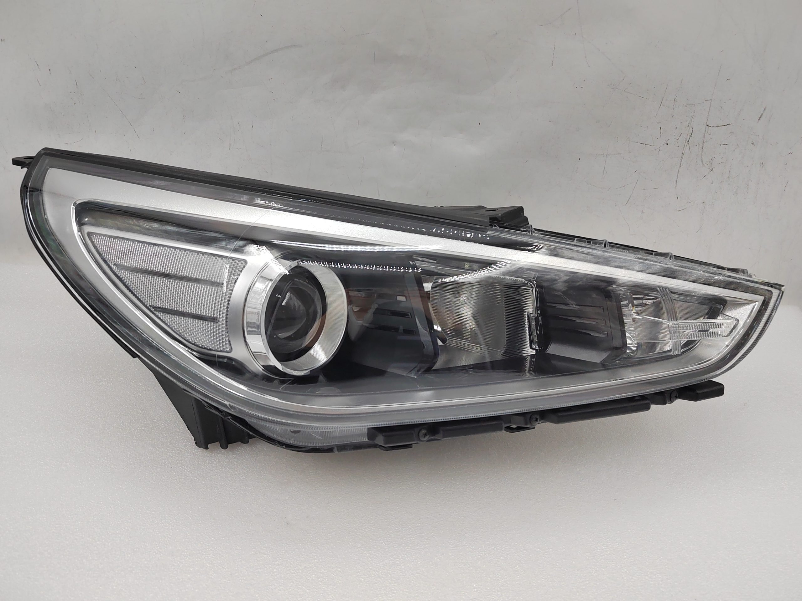 HYUNDAI I30 GO 2017-2019 HALOGEN R.H.S HEADLIGHT ASSEMBLY