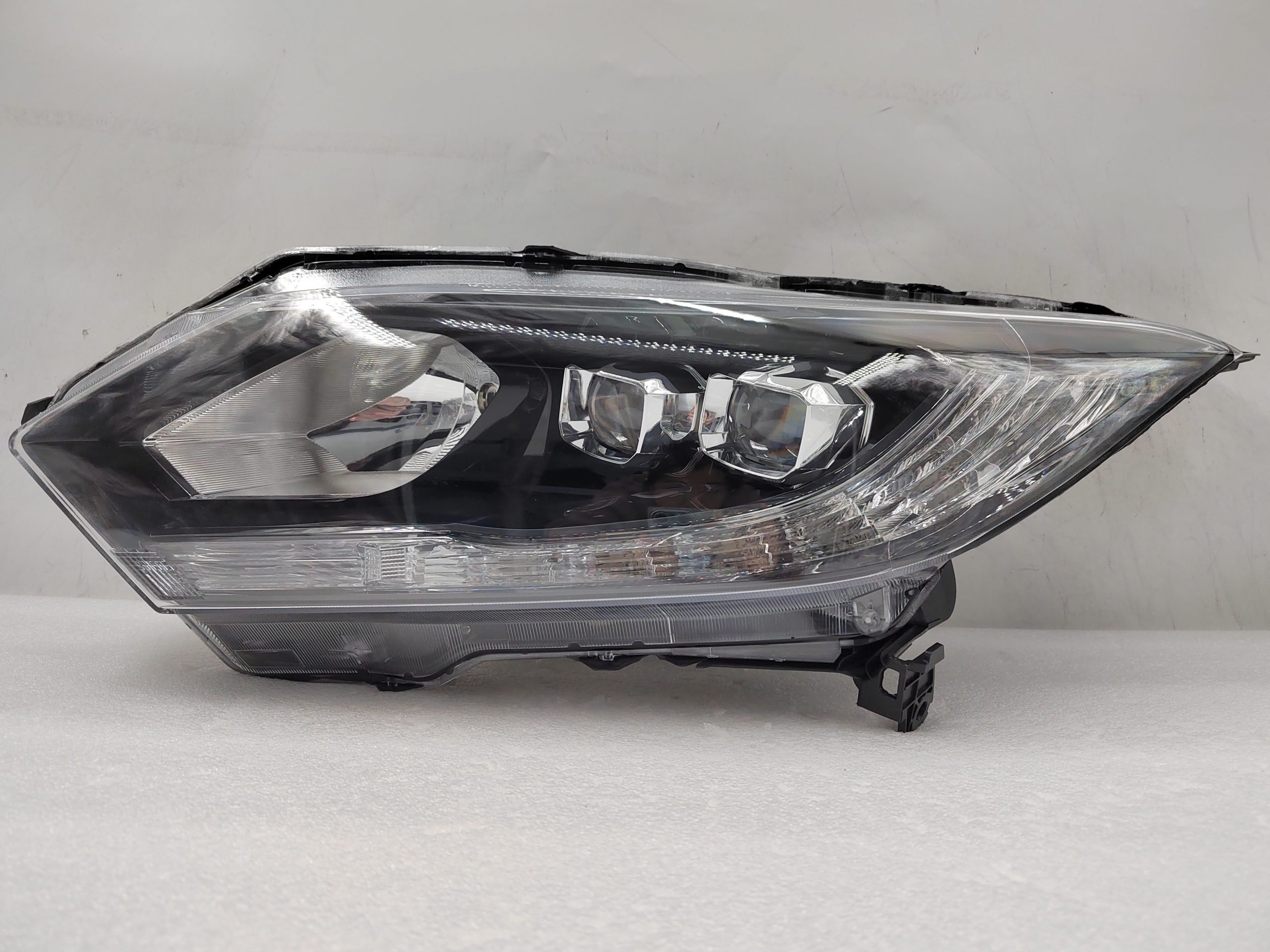 HONDA HR-V 2015-2018 LED L.H.S HEADLIGHT ASSEMBLY