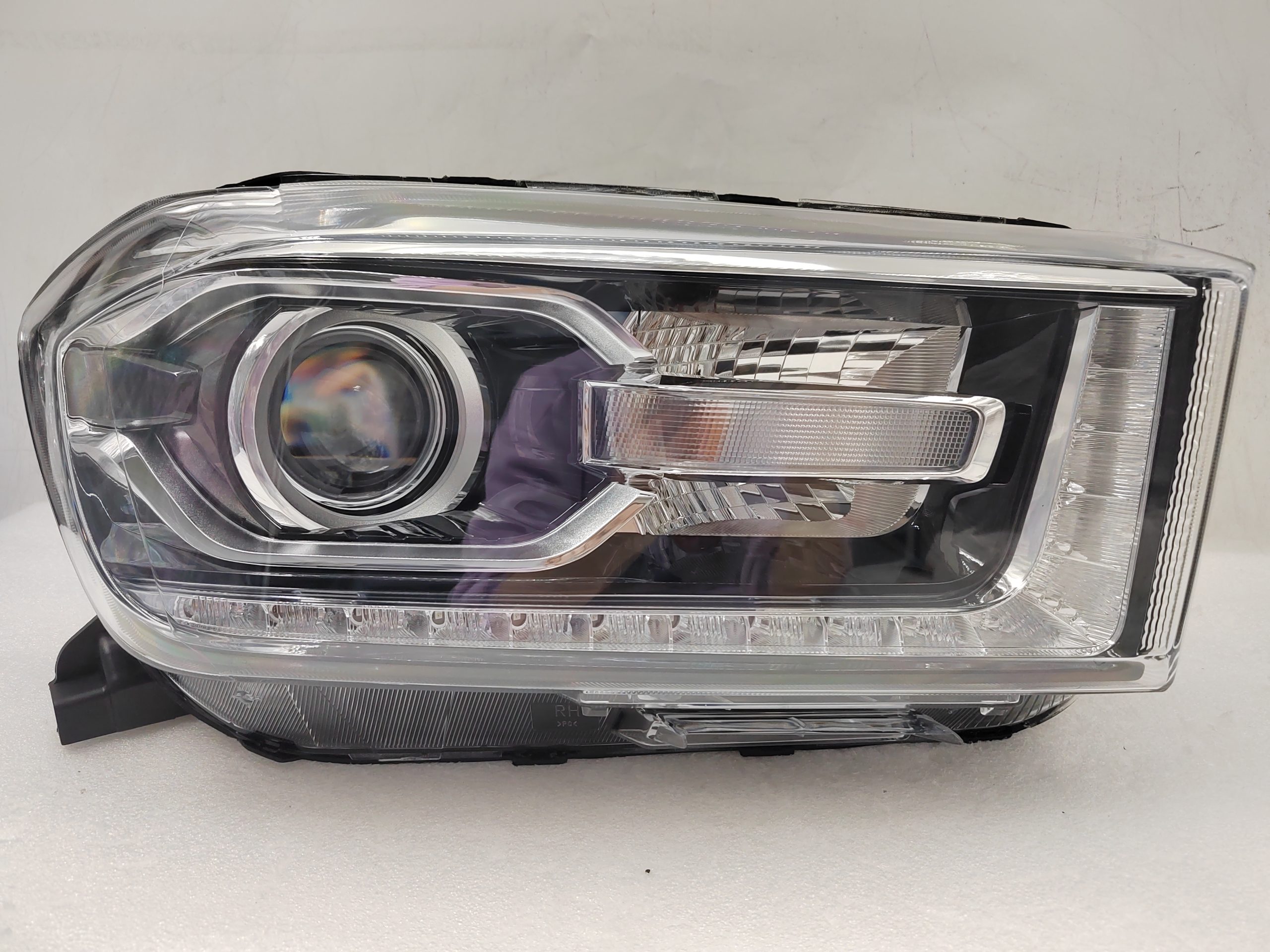 MAXUS LDV T60 2017-2020 LED R.H.S HEADLIGHT ASSEMBLY