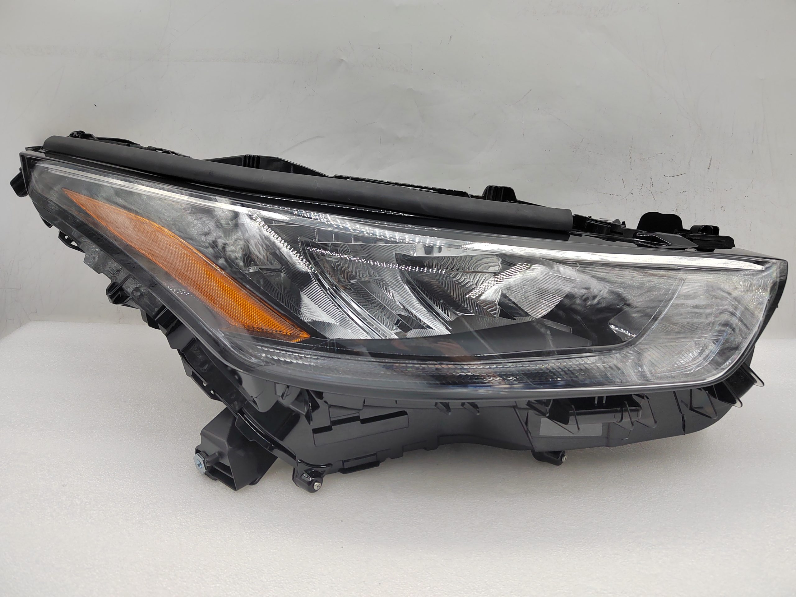 TOYOTA KLUGER 2020-2023 LED R.H.S HEADLIGHT ASSEMBLY
