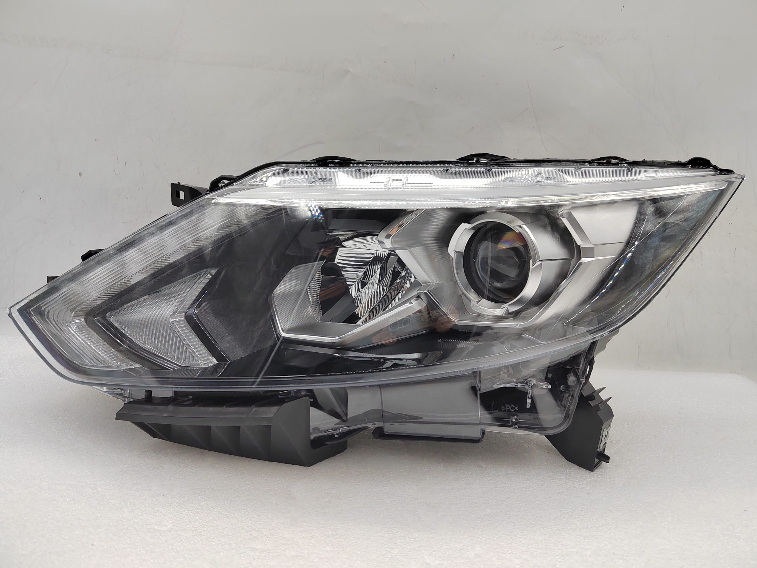 NISSAN QASHQAI J11 2014-2016 LED L.H.S HEADLIGHT ASSEMBLY