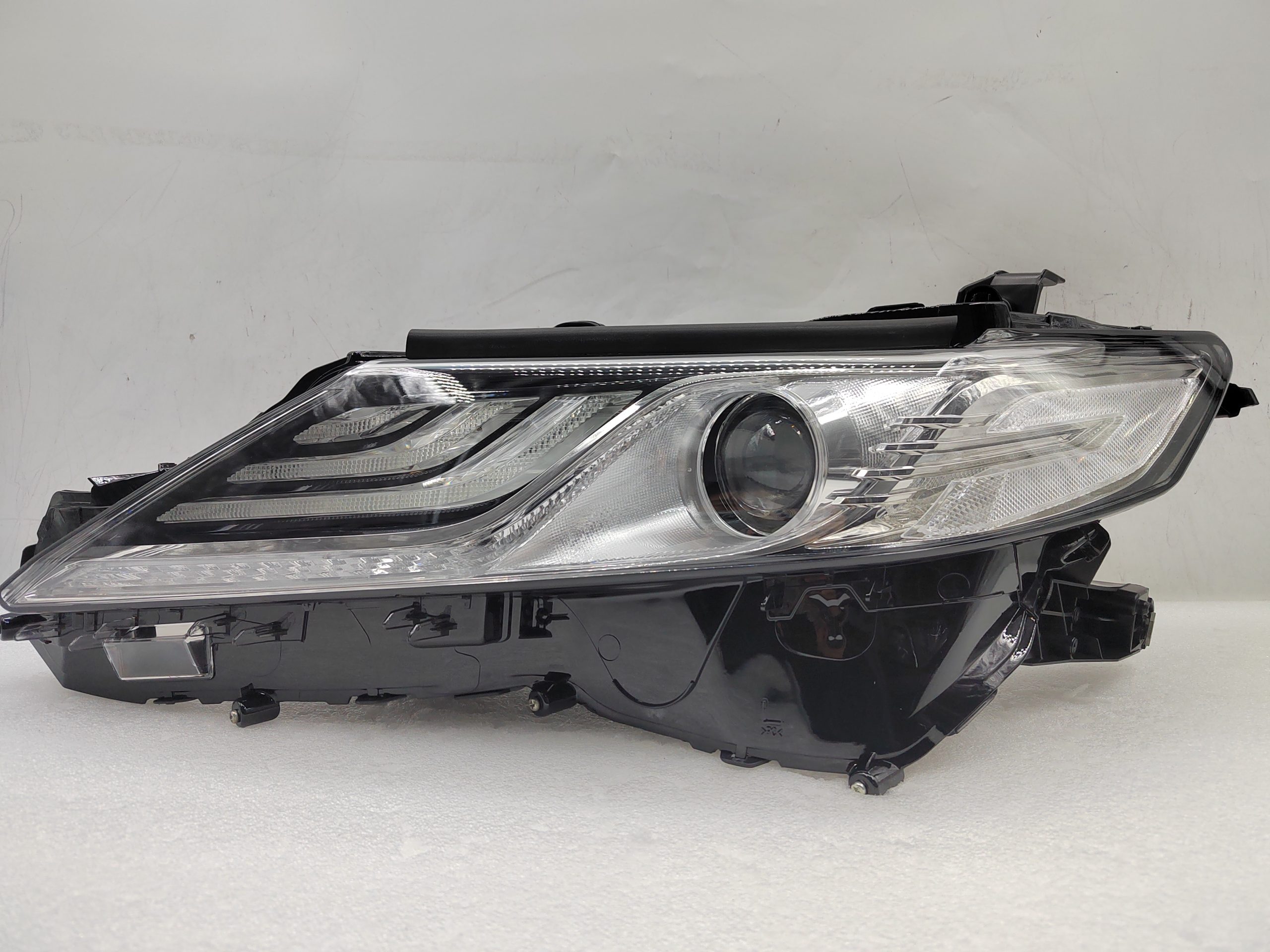 TOYOTA CAMRY ACV70 2018-2022 LED L.H.S HEADLIGHT ASSEMBLY