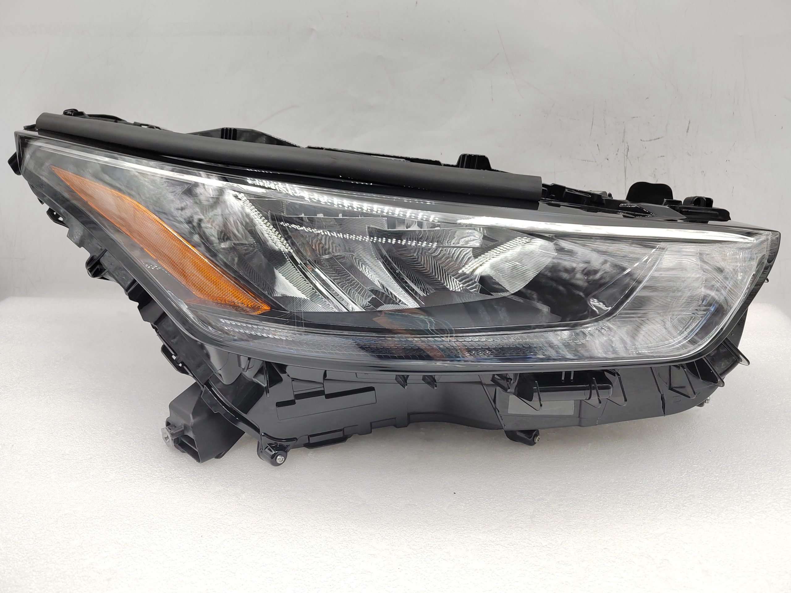 TOYOTA KLUGER 2020-2023 LED R.H.S HEADLIGHT ASSEMBLY