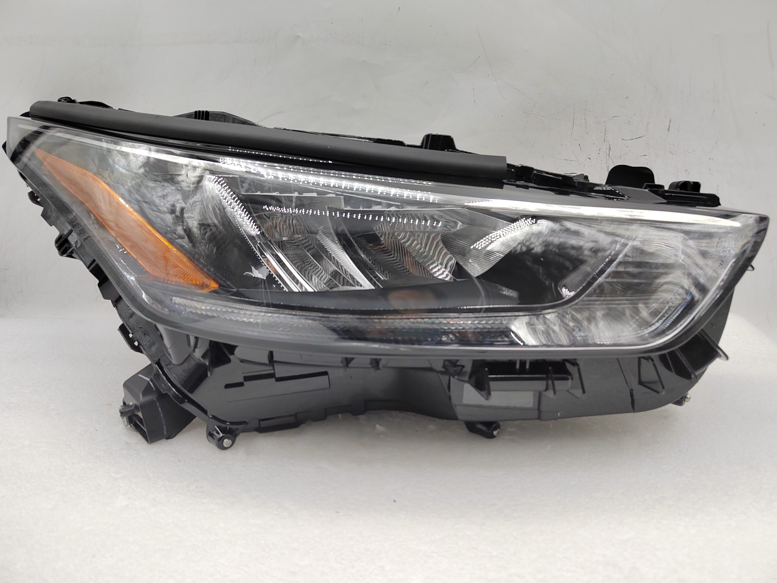 TOYOTA KLUGER 2020-2023 LED R.H.S HEADLIGHT ASSEMBLY