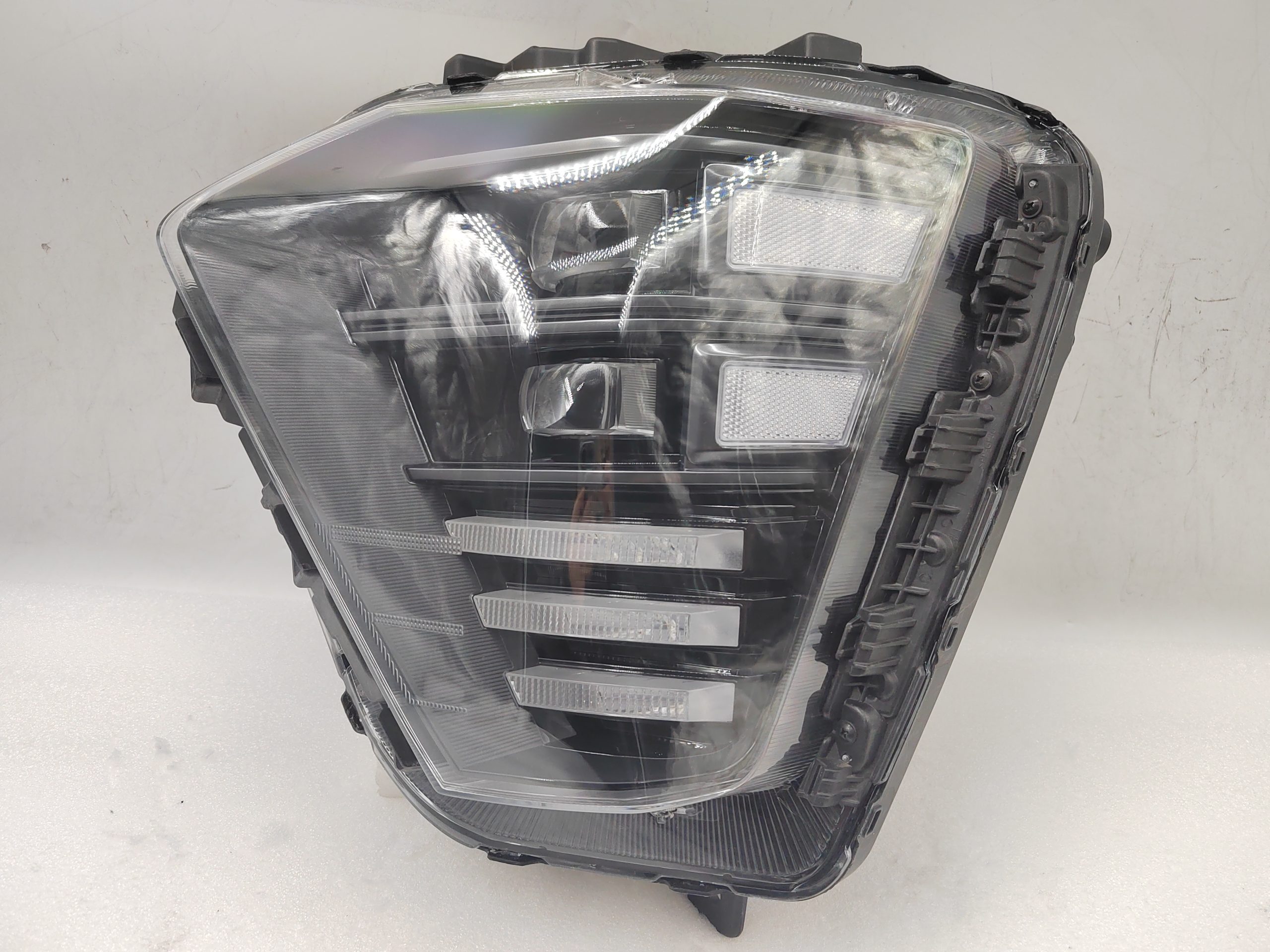 HYUNDAI KONA II 2023-2025 LED L.H.S HEADLIGHT ASSEMBLY