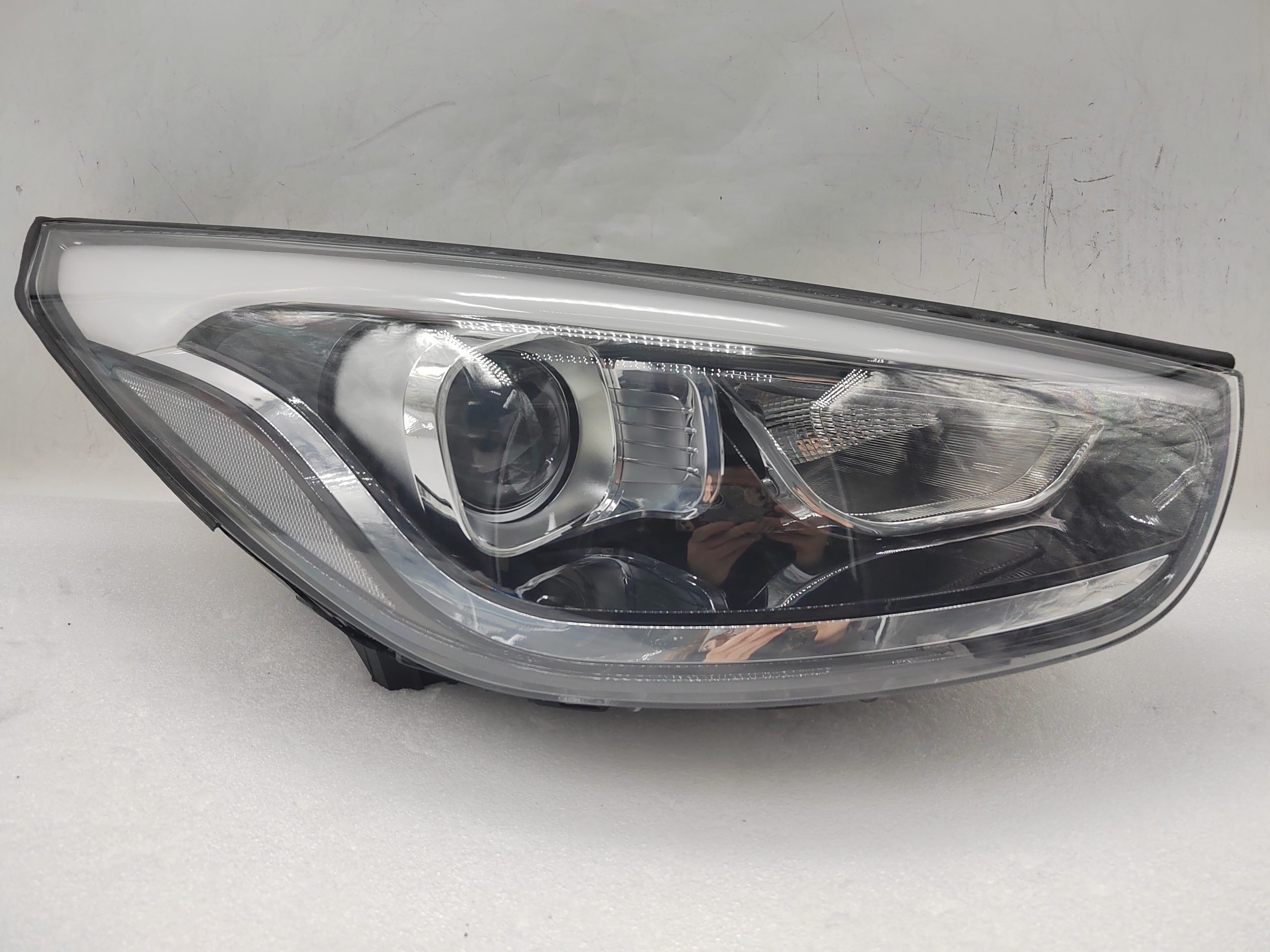 HYUNDAI IX35 SE 2013-2015 HALOGEN R.H.S HEADLIGHT ASSEMBLY