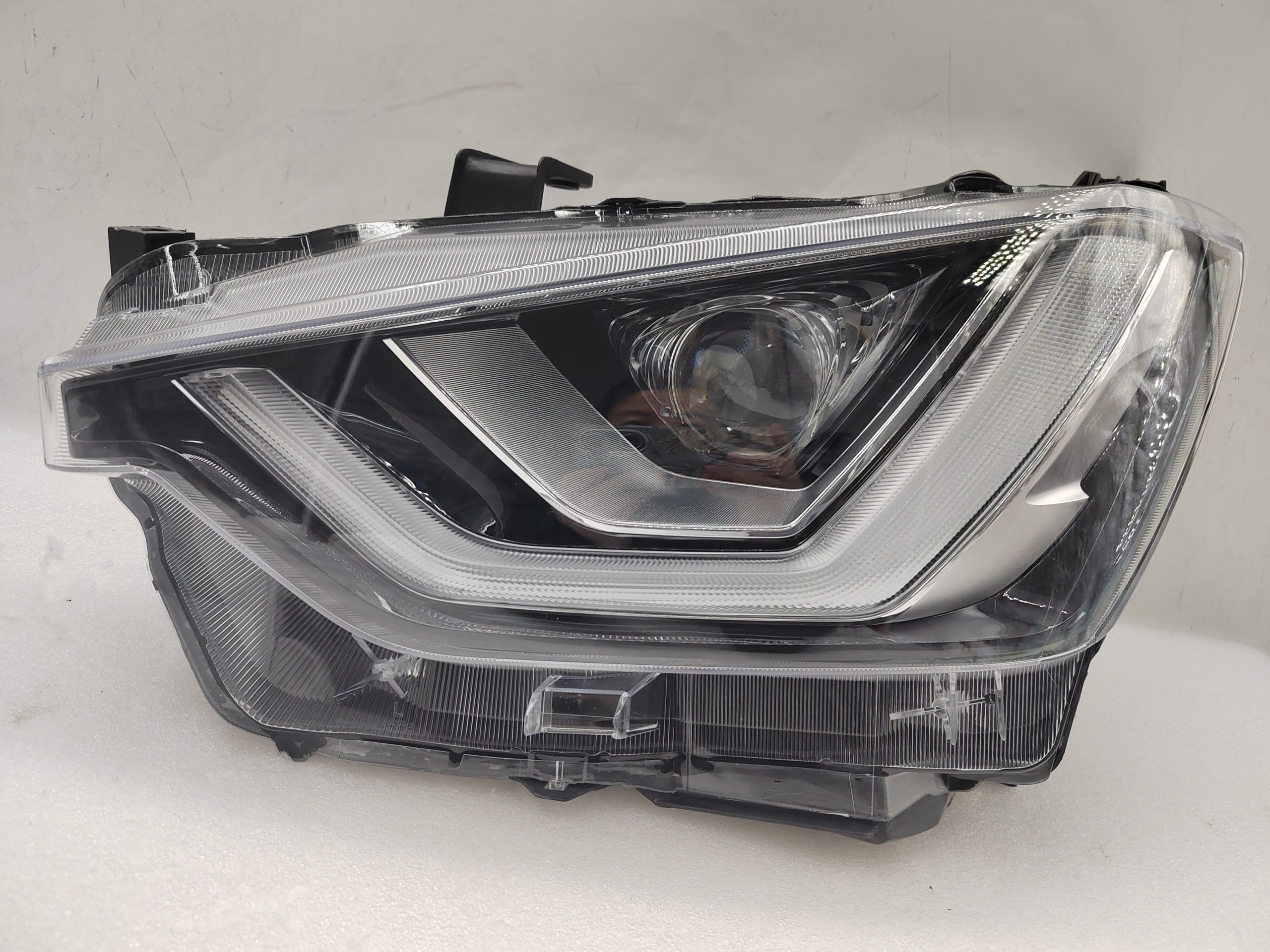 ISUZU D-MAX 2020-2023 LED L.H.S HEADLIGHT ASSEMBLY