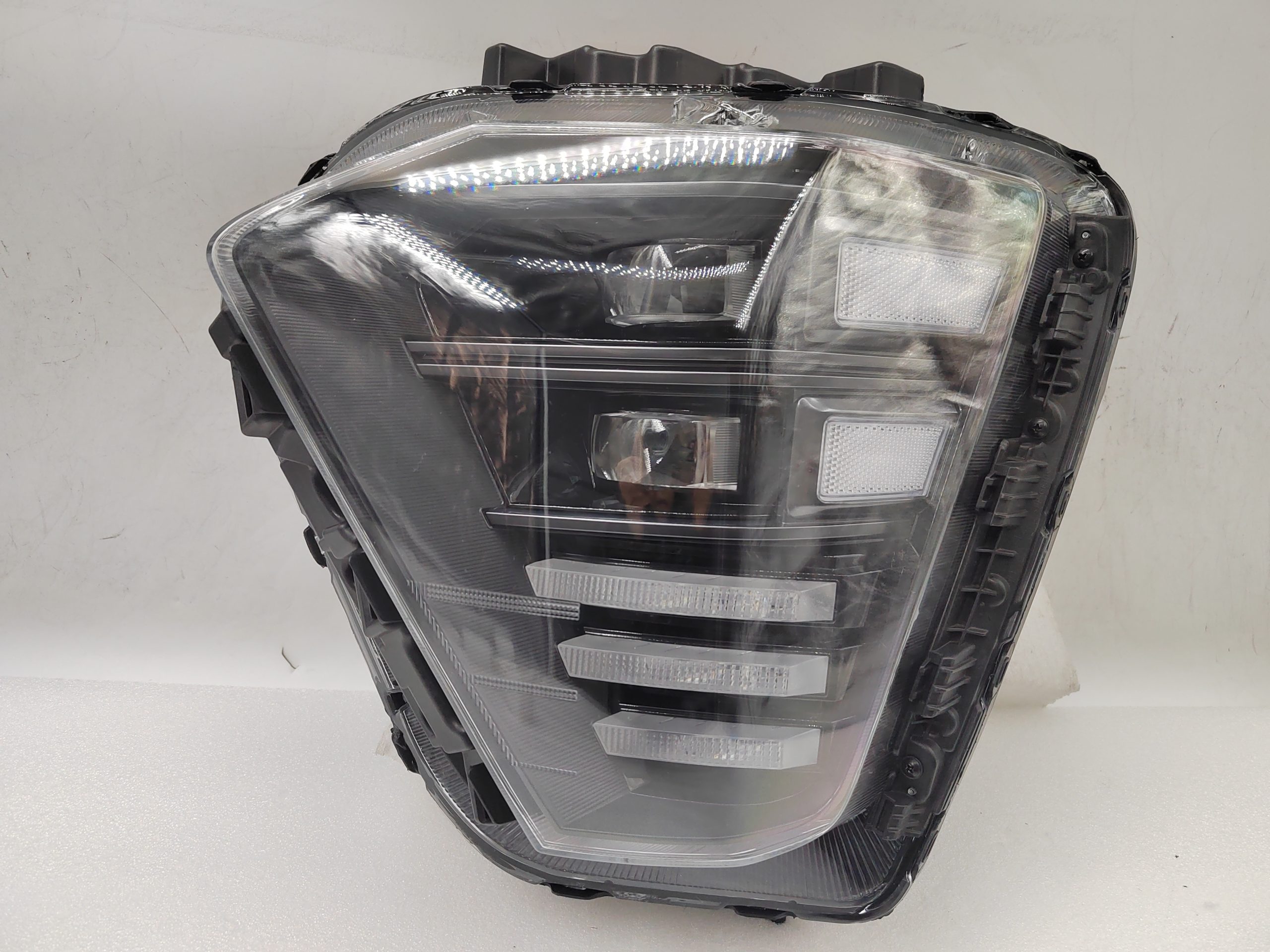 HYUNDAI KONA II 2023-2025 LED L.H.S HEADLIGHT ASSEMBLY