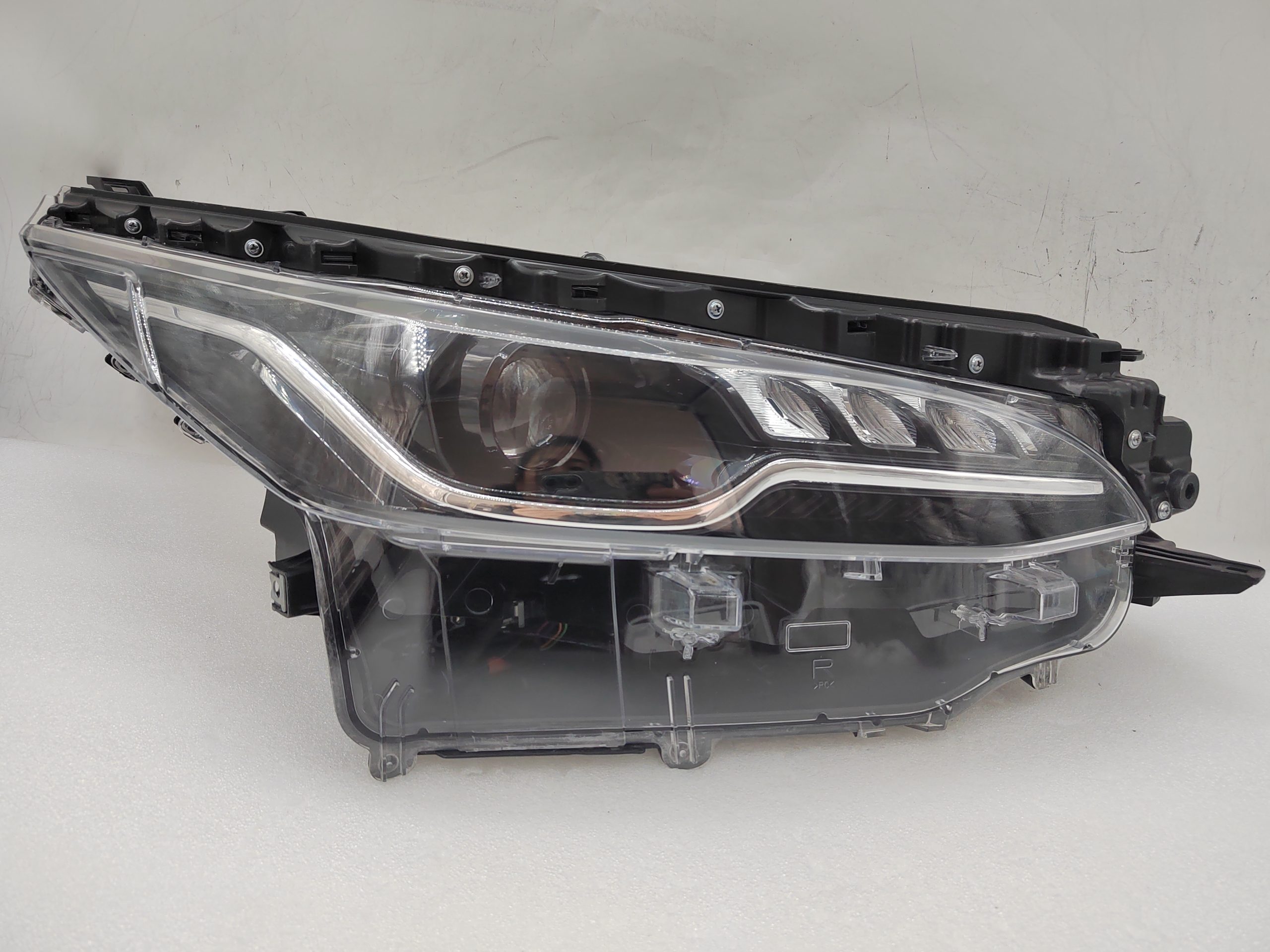 TOYOTA FORTUNER 2021-2023 LED R.H.S HEADLIGHT ASSEMBLY