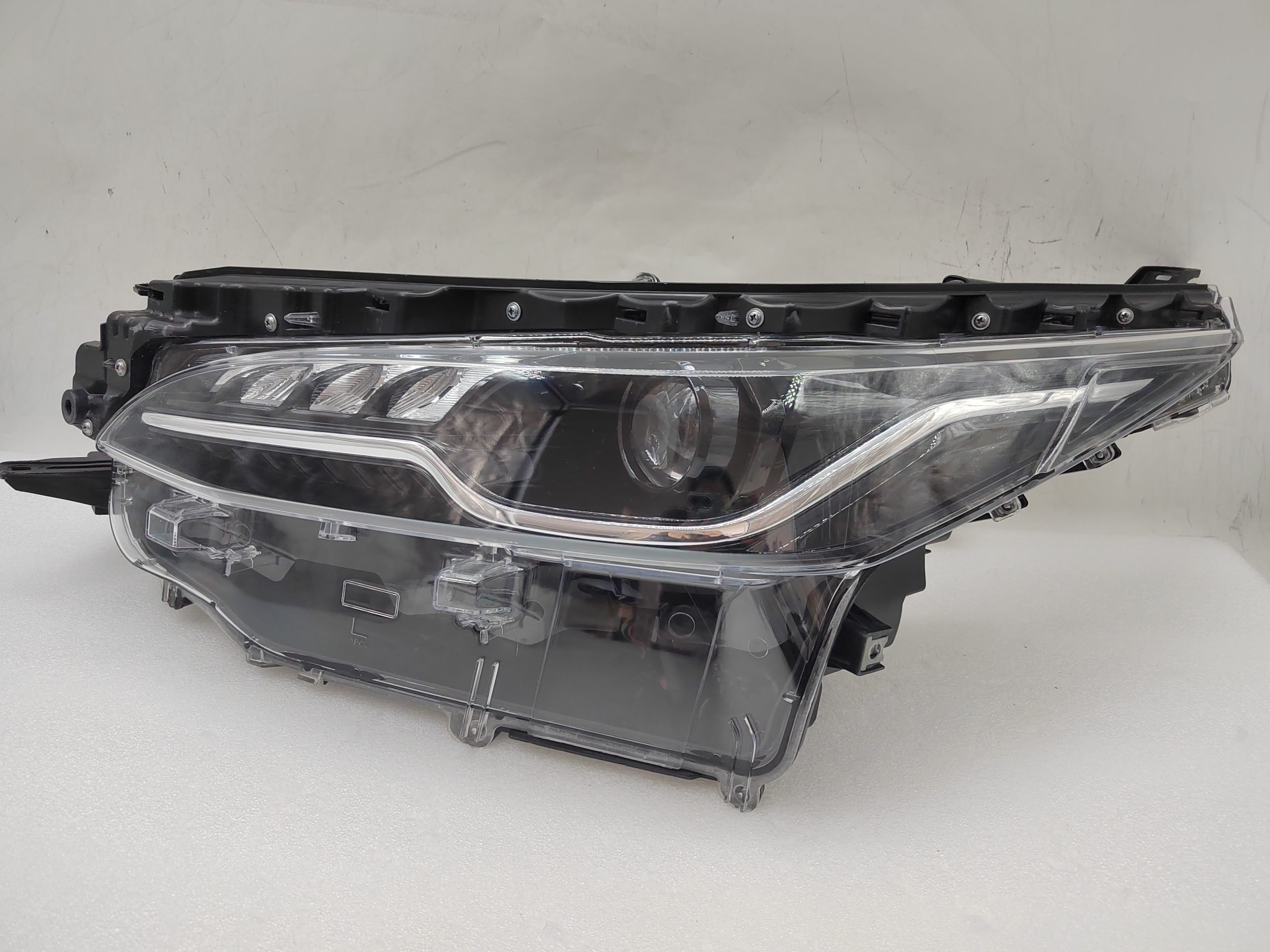 TOYOTA FORTUNER 2021-2023 LED L.H.S HEADLIGHT ASSEMBLY