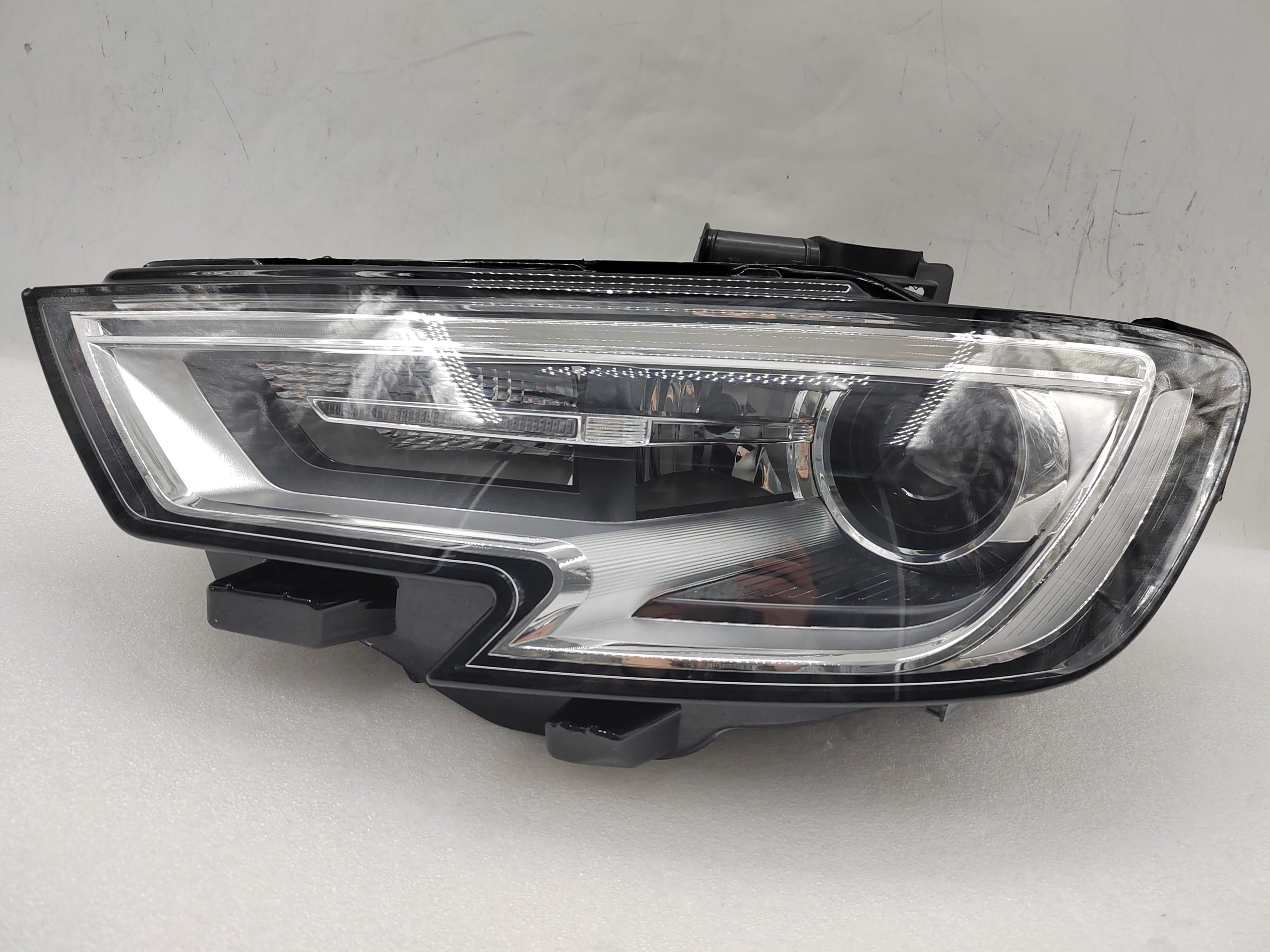 AUDI A3 RS3 8V 2016-2019 XENON L.H.S HEADLIGHT ASSEMBLY