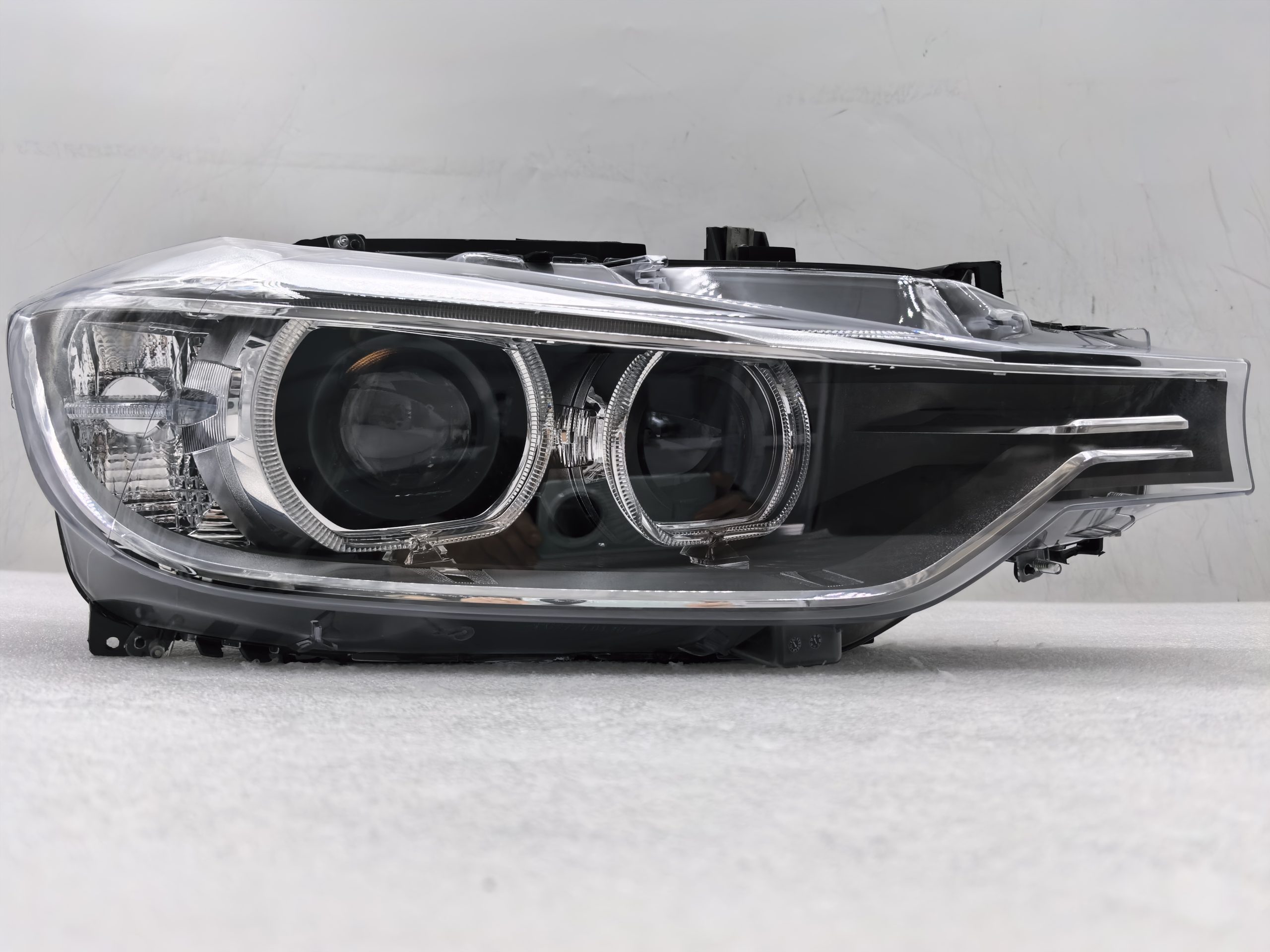 BMW 3 SERIES F30 F31 F35 2012-2014 XENON R.H.S HEADLIGHT ASSEMBLY