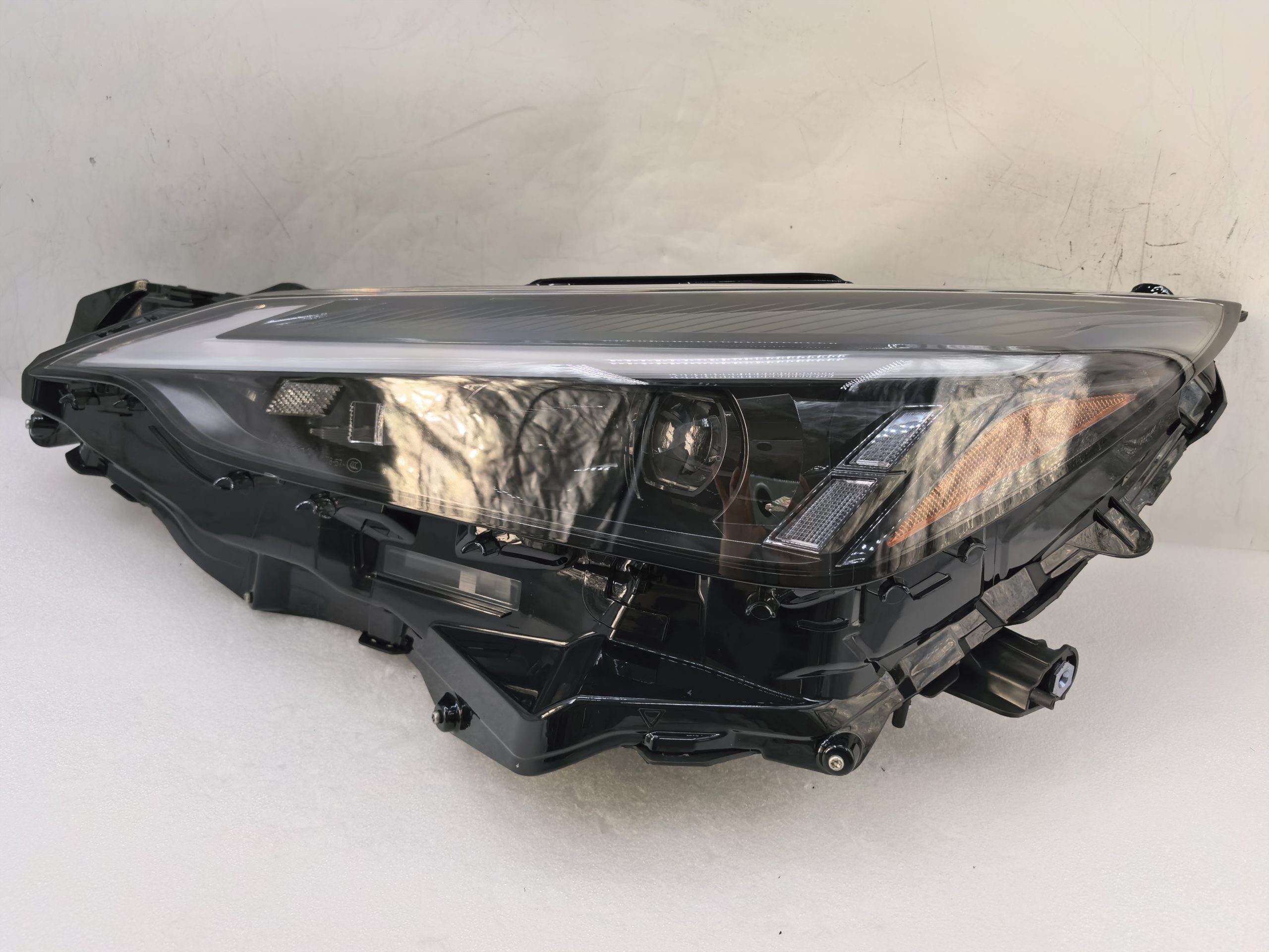 LEXUS NX 350H 2022-2023 LED L.H.S HEADLIGHT ASSEMBLY