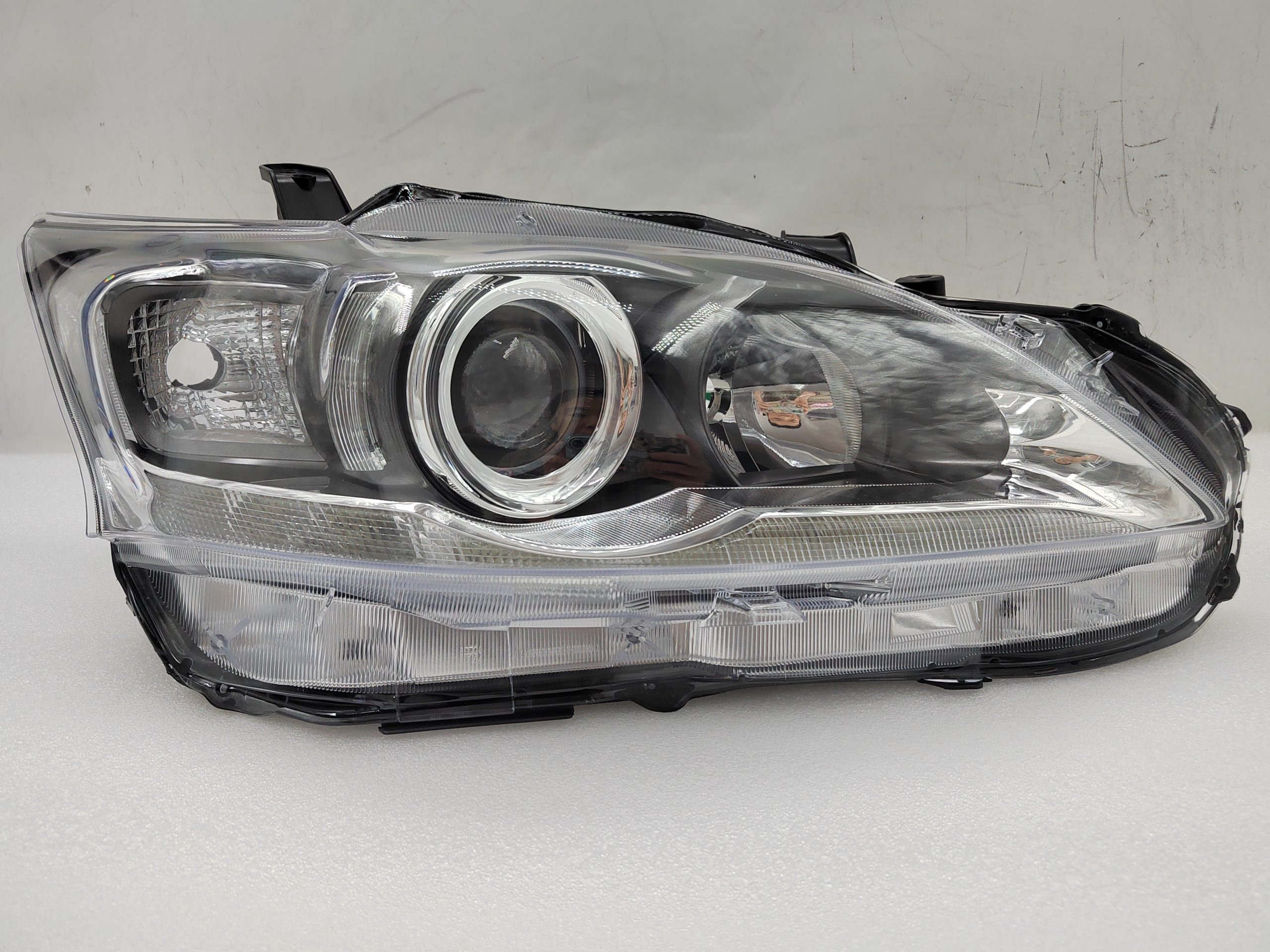 LEXUS CT 200H 2011-2017 HALOGEN R.H.S HEADLIGHT ASSEMBLY