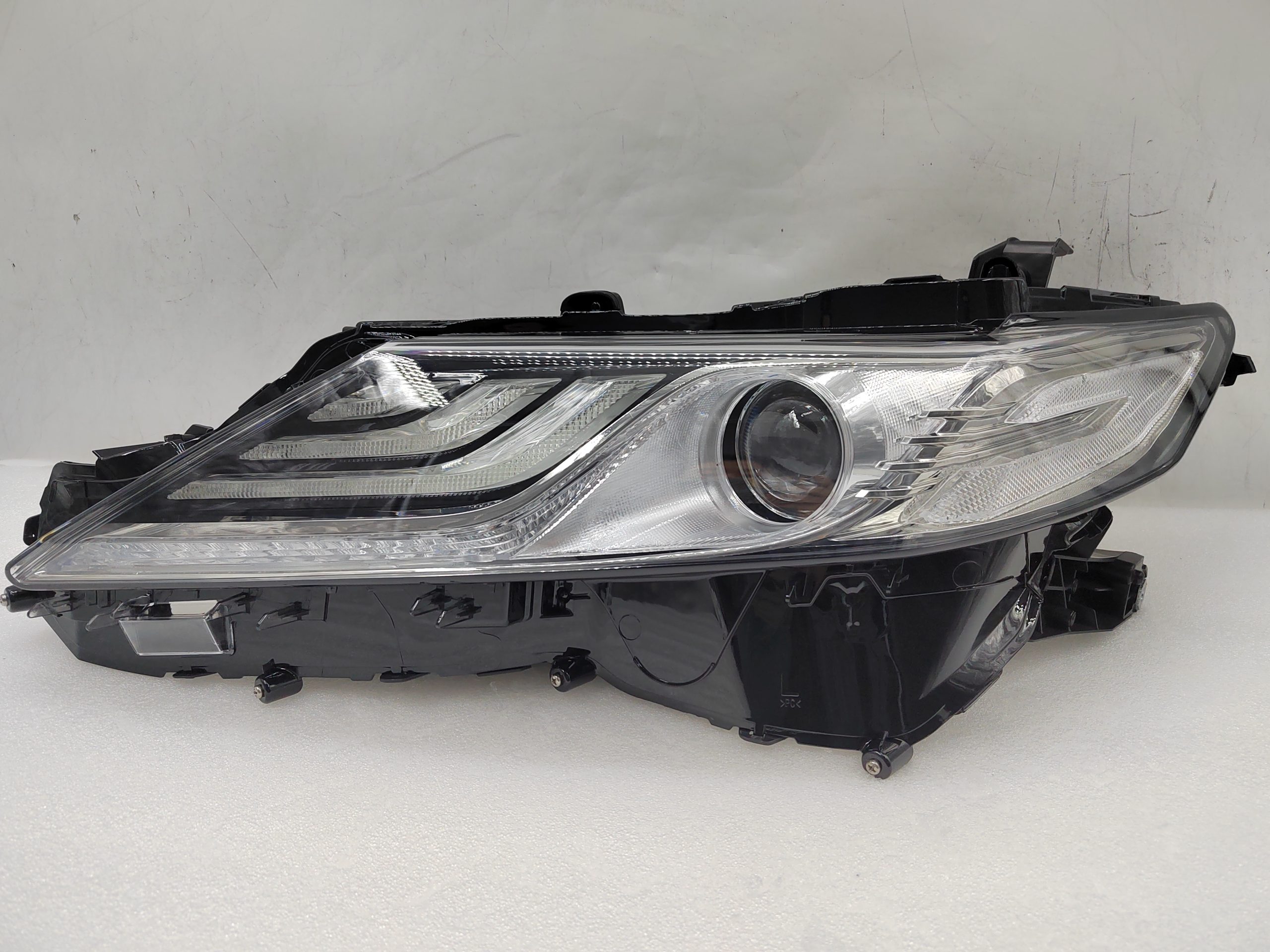 TOYOTA CAMRY ACV70 2018-2022 LED L.H.S HEADLIGHT ASSEMBLY
