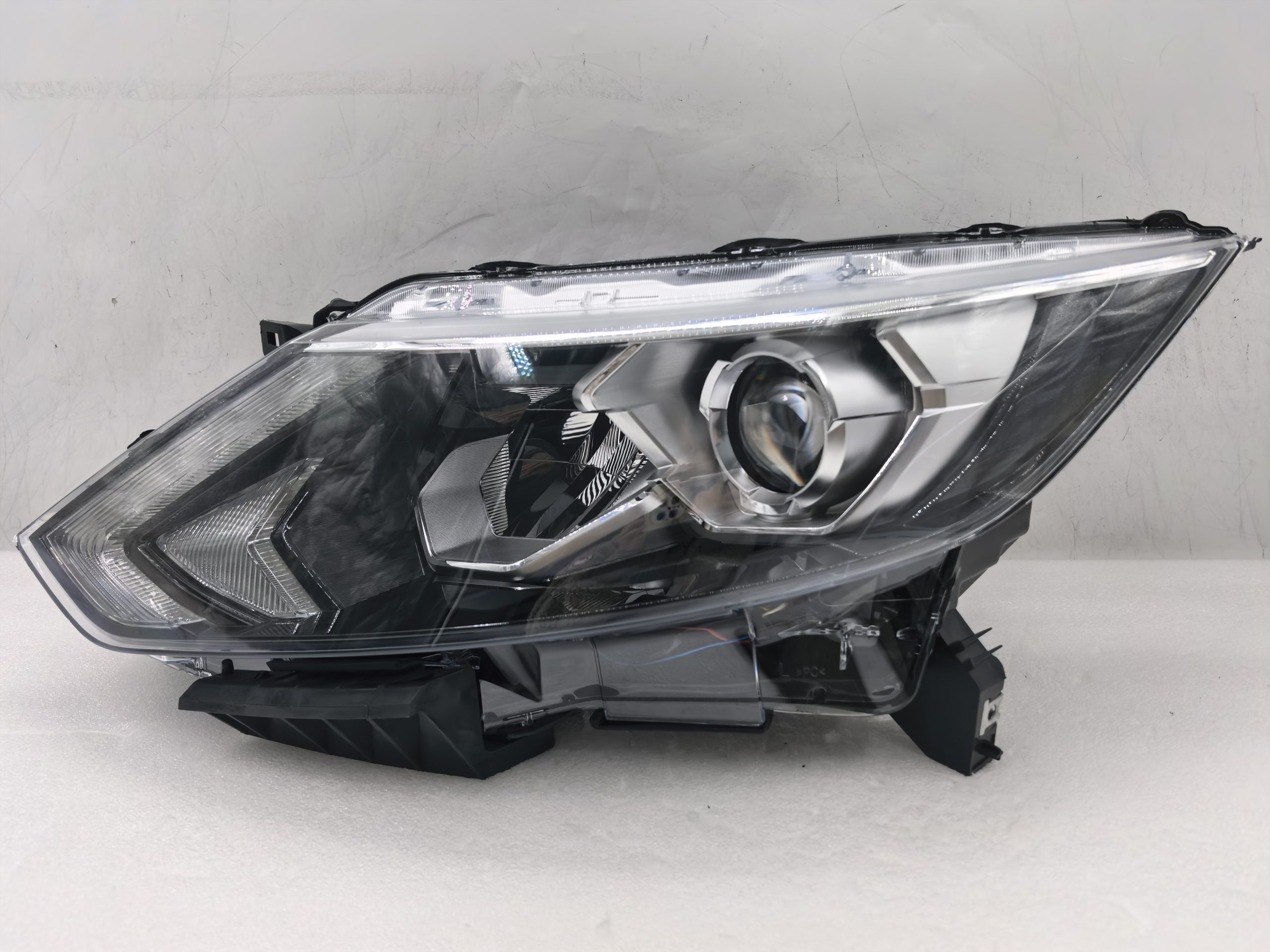 NISSAN QASHQAI J11 2014-2016 LED L.H.S HEADLIGHT ASSEMBLY