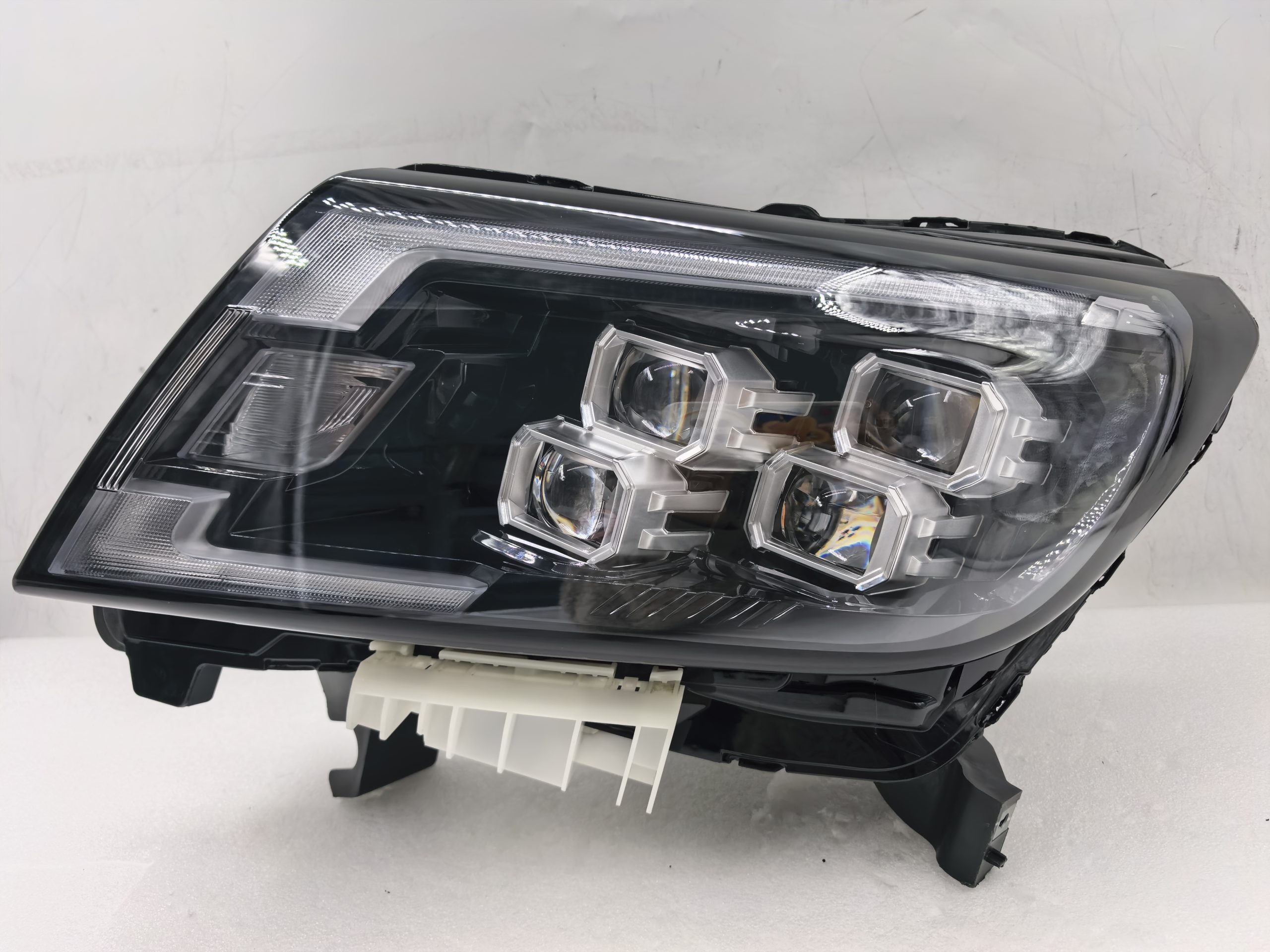 NISSAN NAVARA 2021-2023 LED L.H.S HEADLIGHT ASSEMBLY