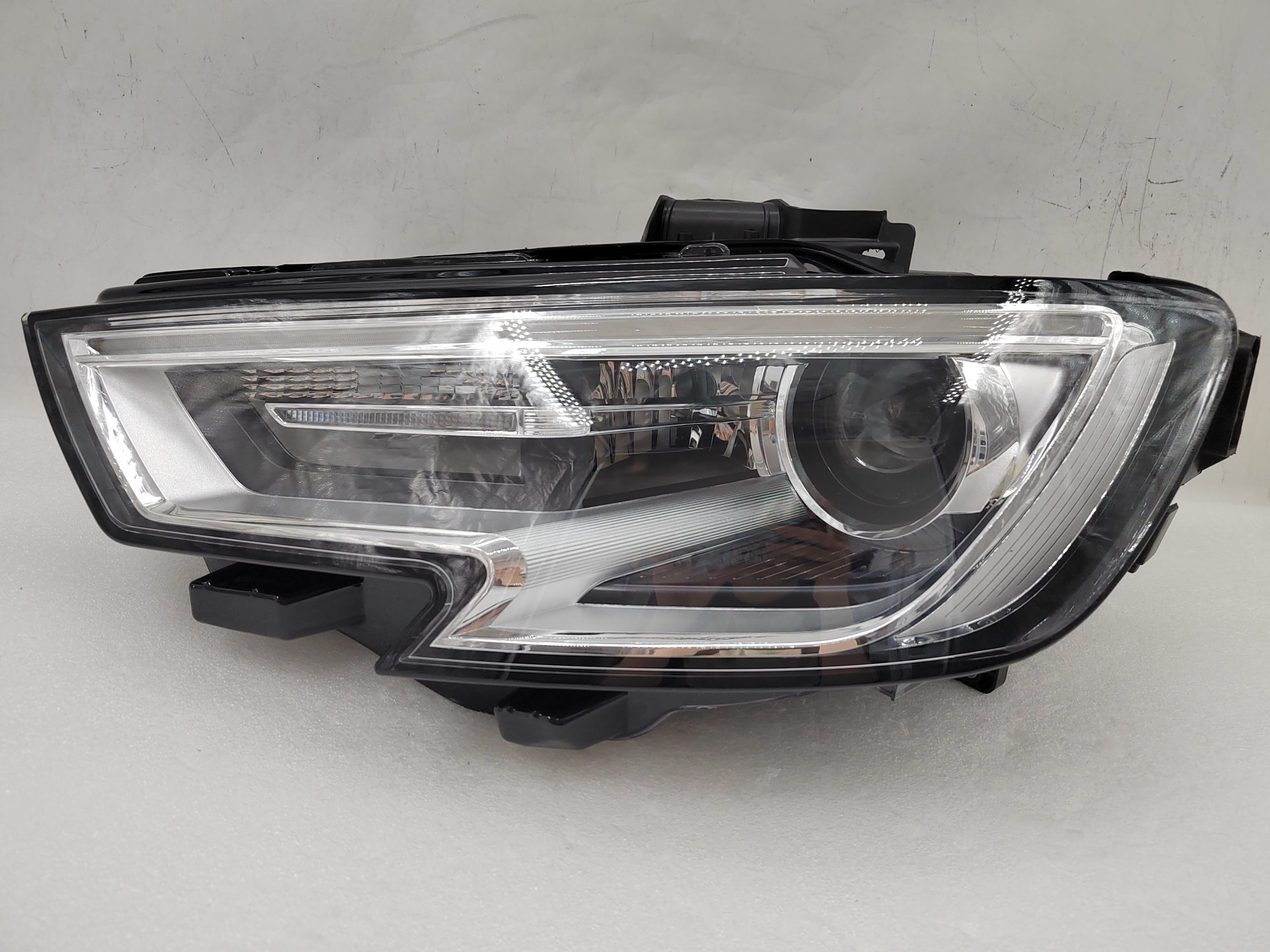 AUDI A3 RS3 8V 2016-2019 XENON L.H.S HEADLIGHT ASSEMBLY