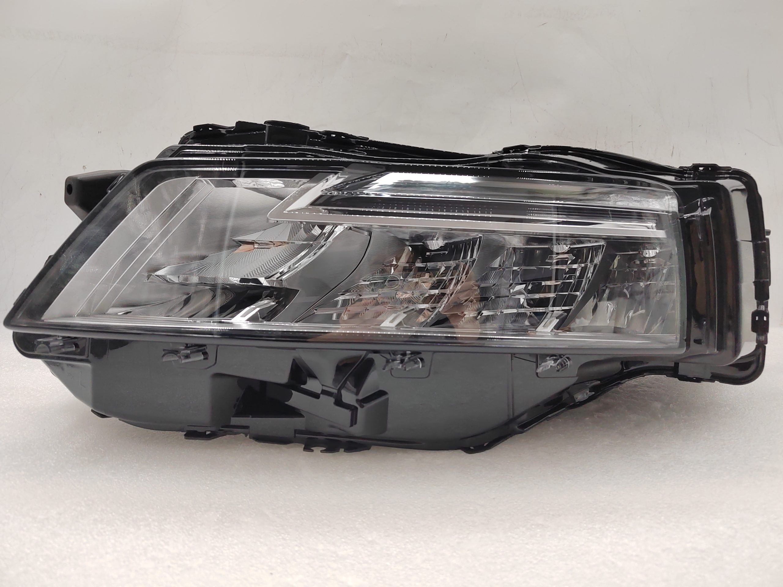 NISSAN X-TRAIL/ROGUE 2021-2023 LED L.H.S HEADLIGHT ASSEMBLY