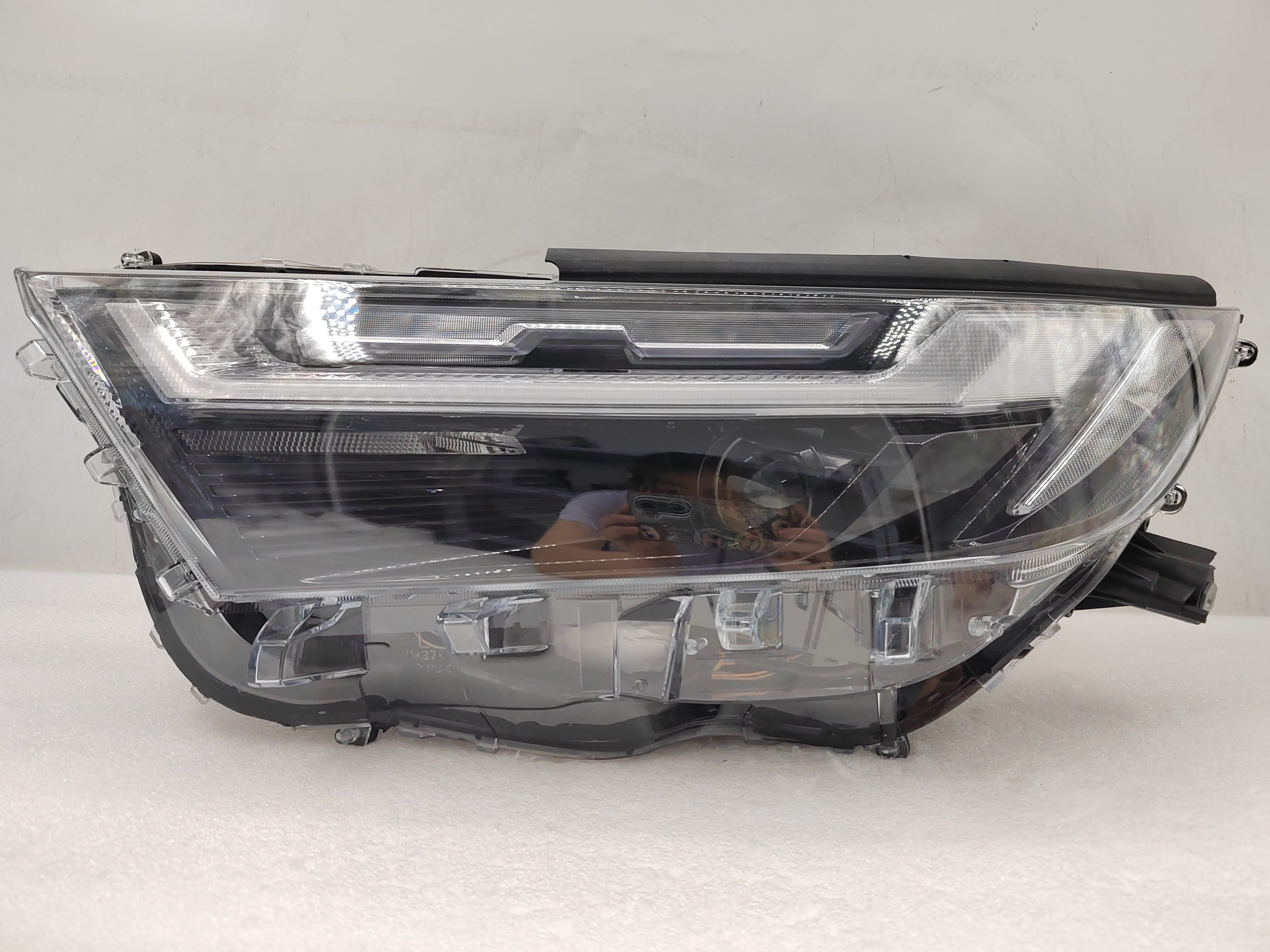 TOYOTA RAV4 2022-2023 LED L.H.S HEADLIGHT ASSEMBLY