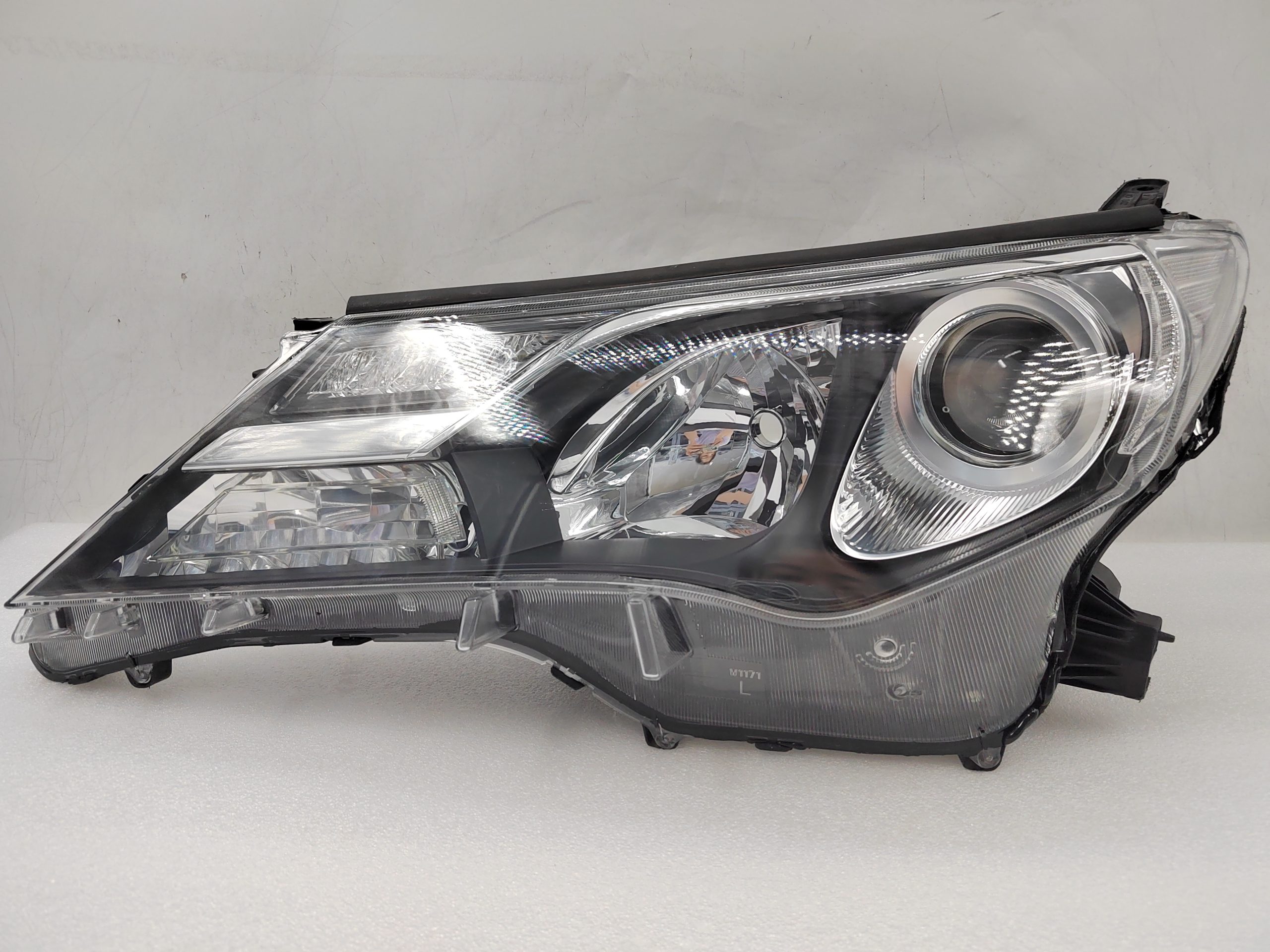 TOYOTA RAV4 IV XA40 2013-2015 HALOGEN L.H.S HEADLIGHT ASSEMBLY