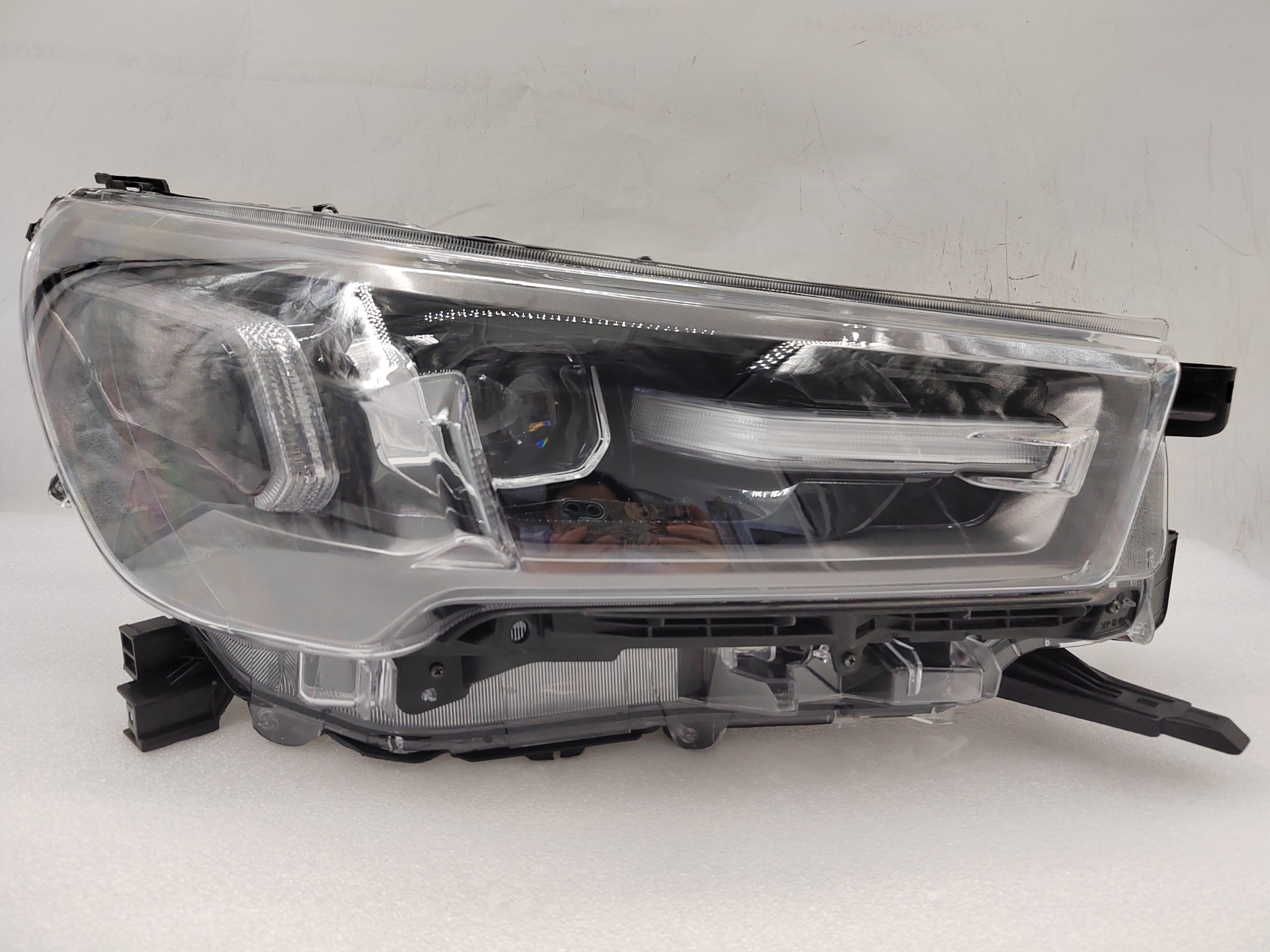 TOYOTA HILUX REVO 2020-2023 LED R.H.S HEADLIGHT ASSEMBLY