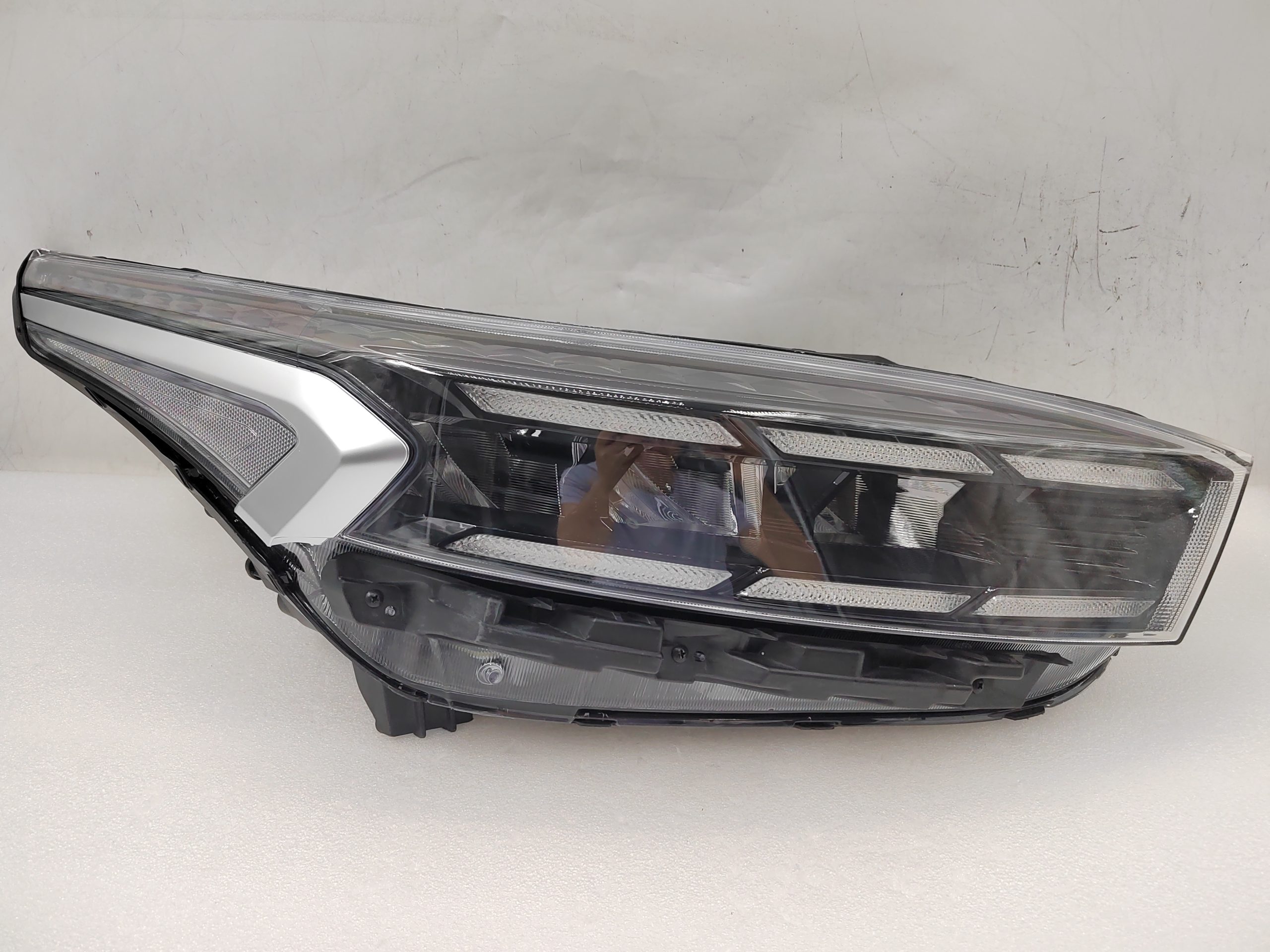 KIA CERATO 2021-2023 LED R.H.S HEADLIGHT ASSEMBLY