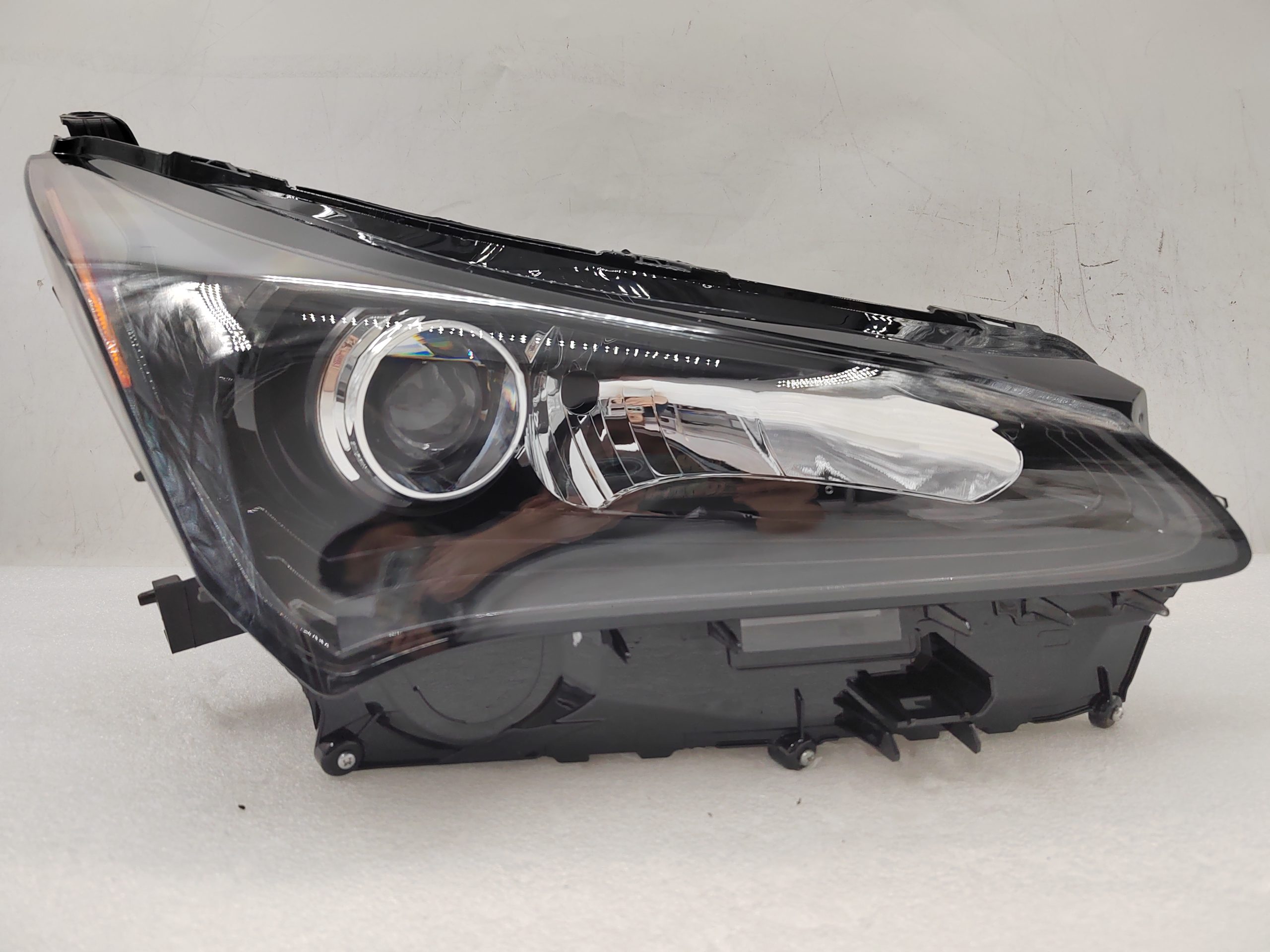 LEXUS NX 200T 2015-2017 LED R.H.S HEADLIGHT ASSEMBLY