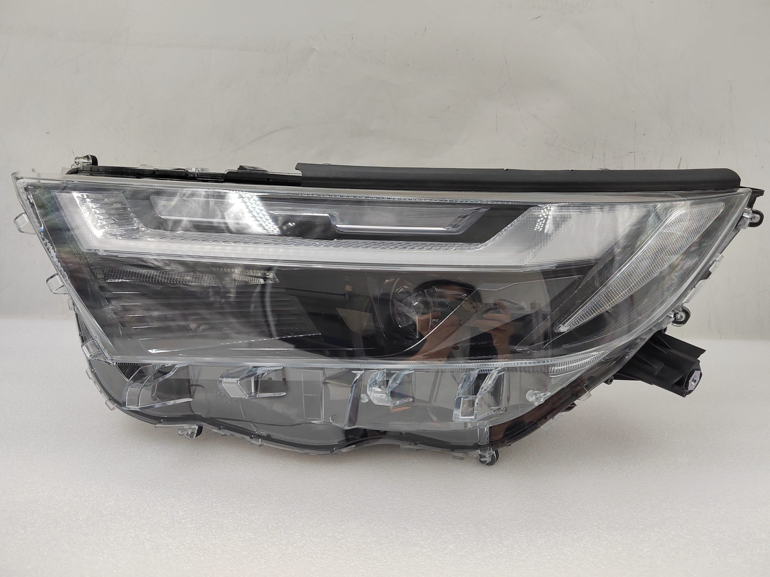 TOYOTA RAV4 2022-2023 LED L.H.S HEADLIGHT ASSEMBLY